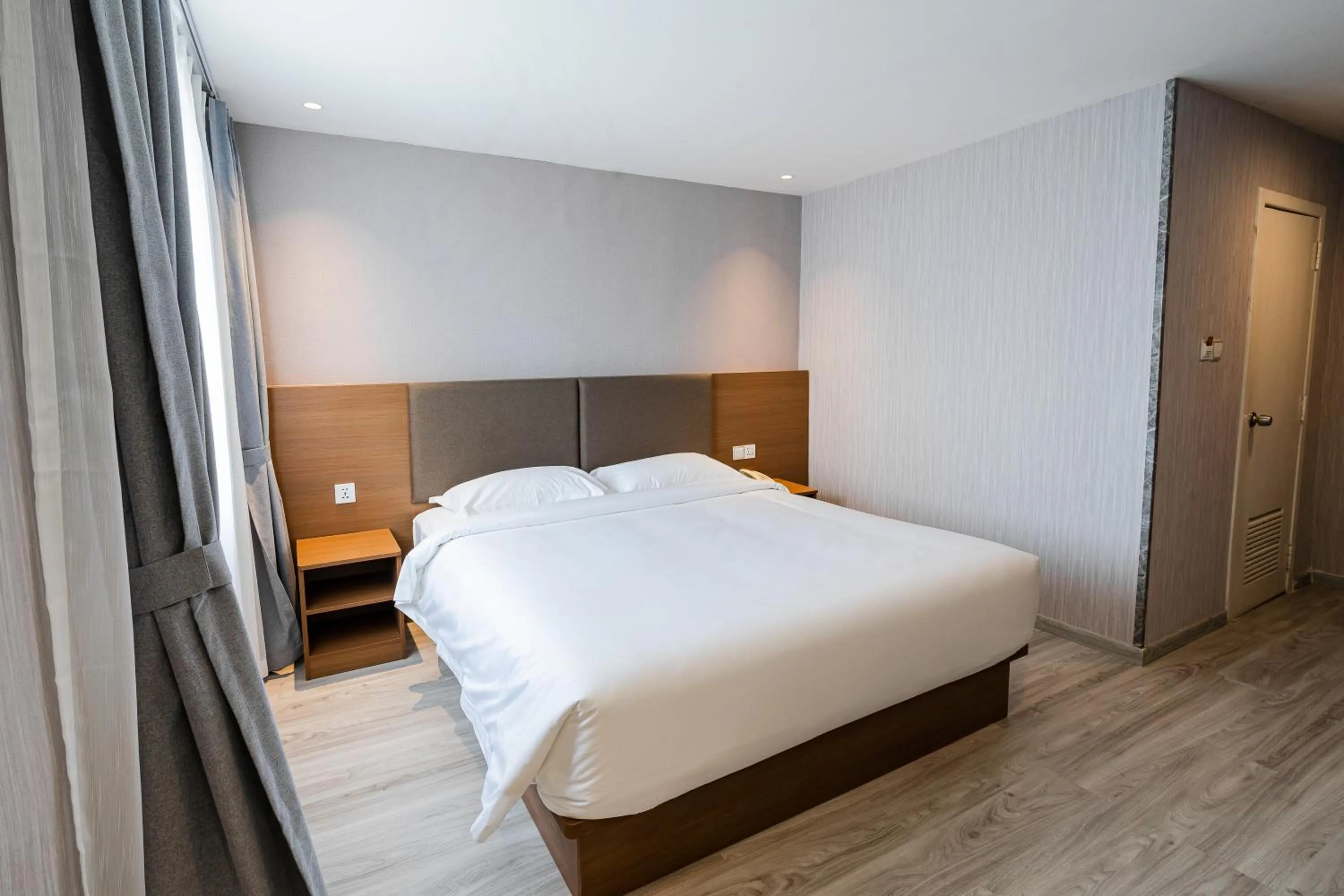 Bed in Aurea Delight Hotel