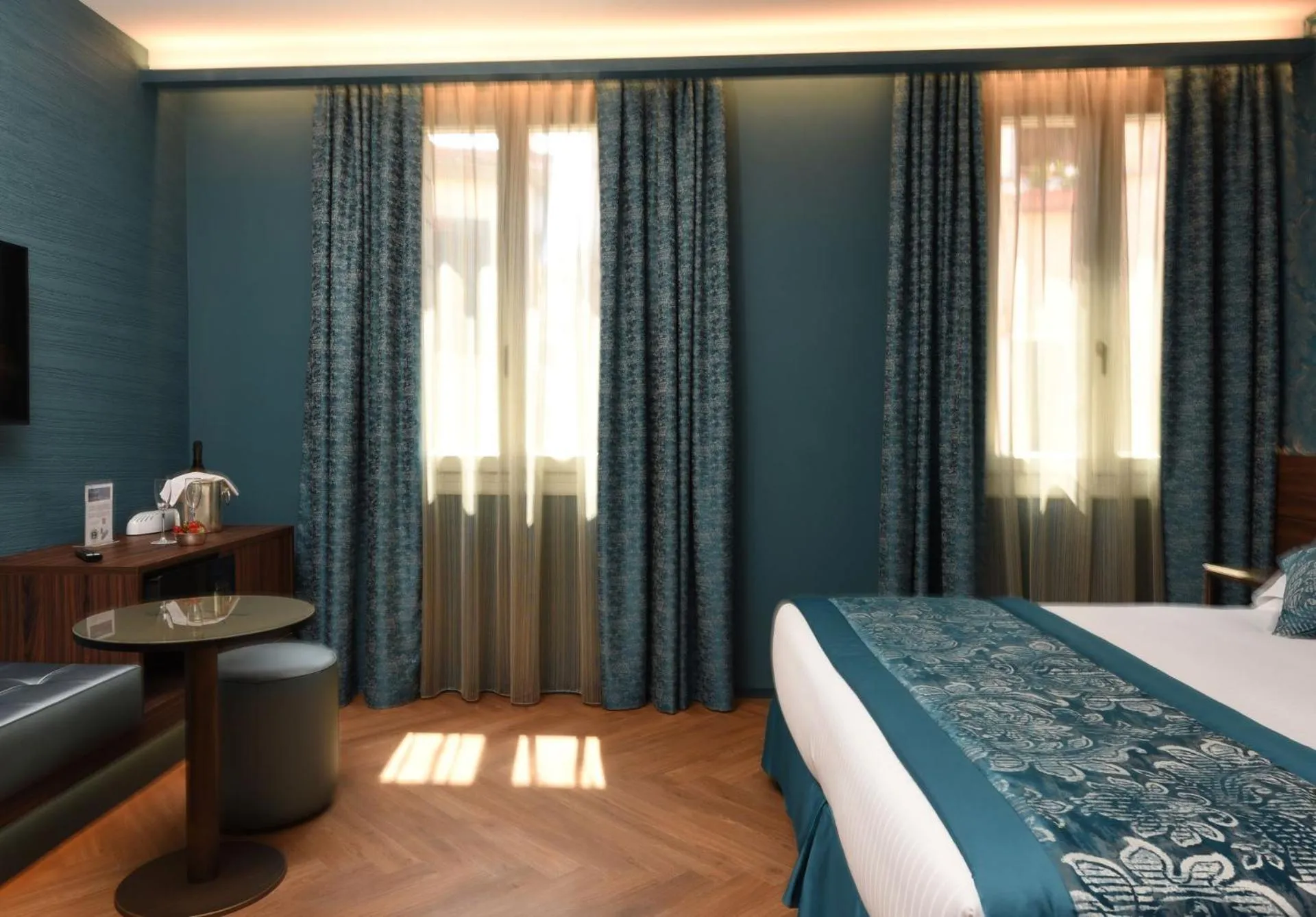 Bedroom, Bed in Rosa Salva Hotel