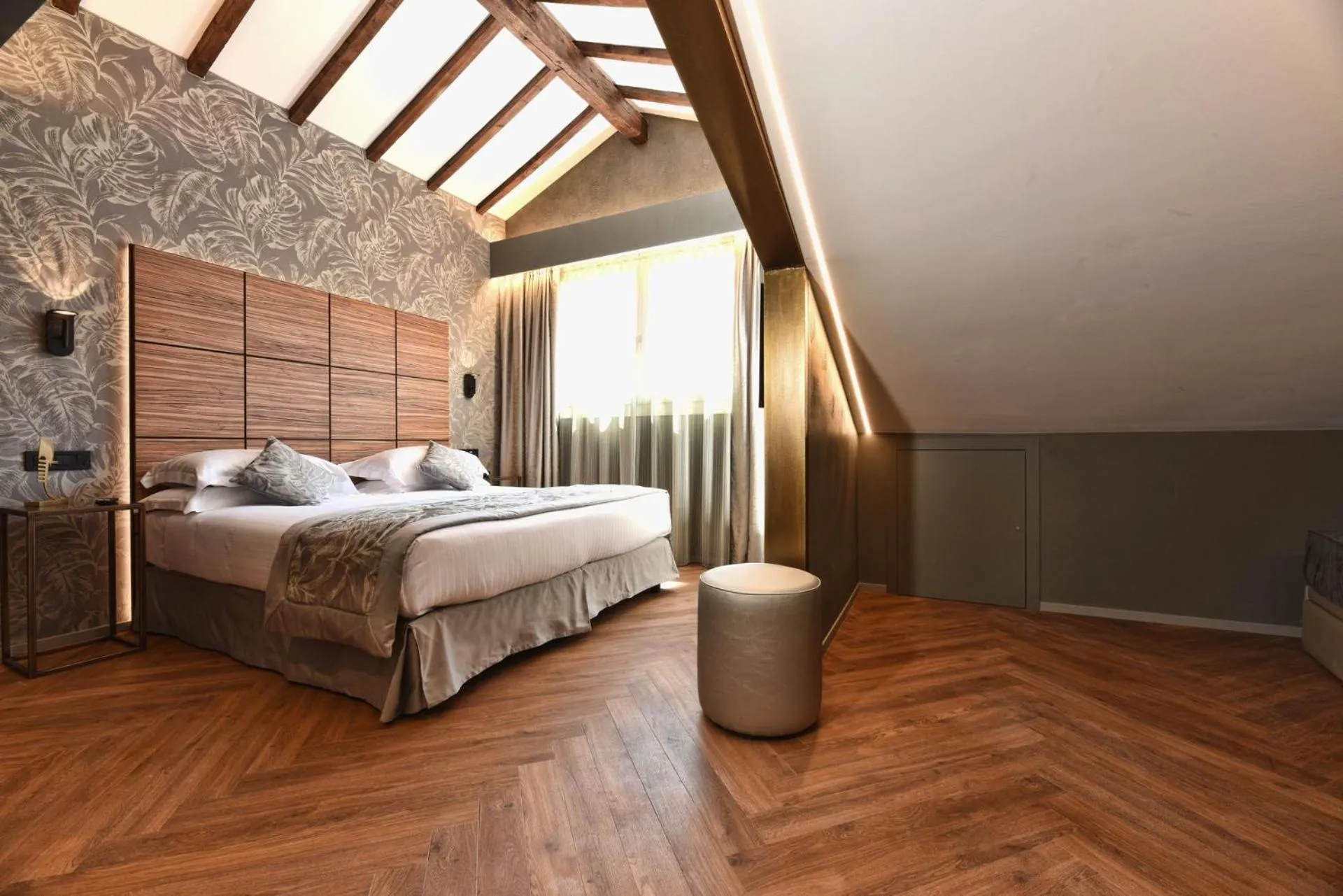 Bedroom, Bed in Rosa Salva Hotel