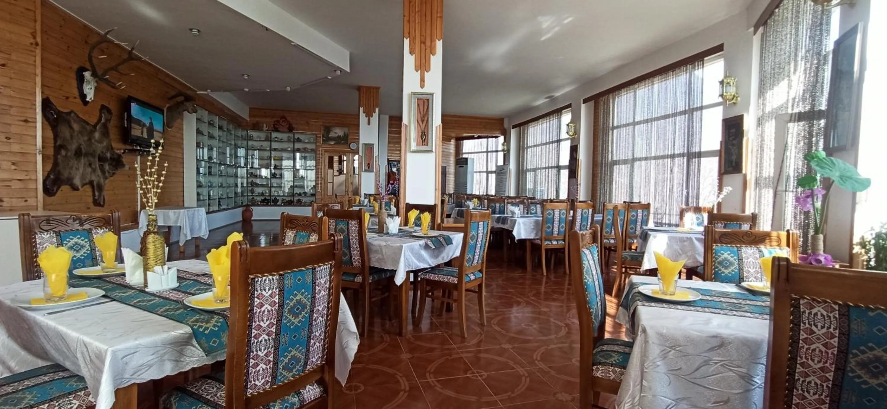 Restaurant/places to eat in Kungut Hotel & Restaurant
