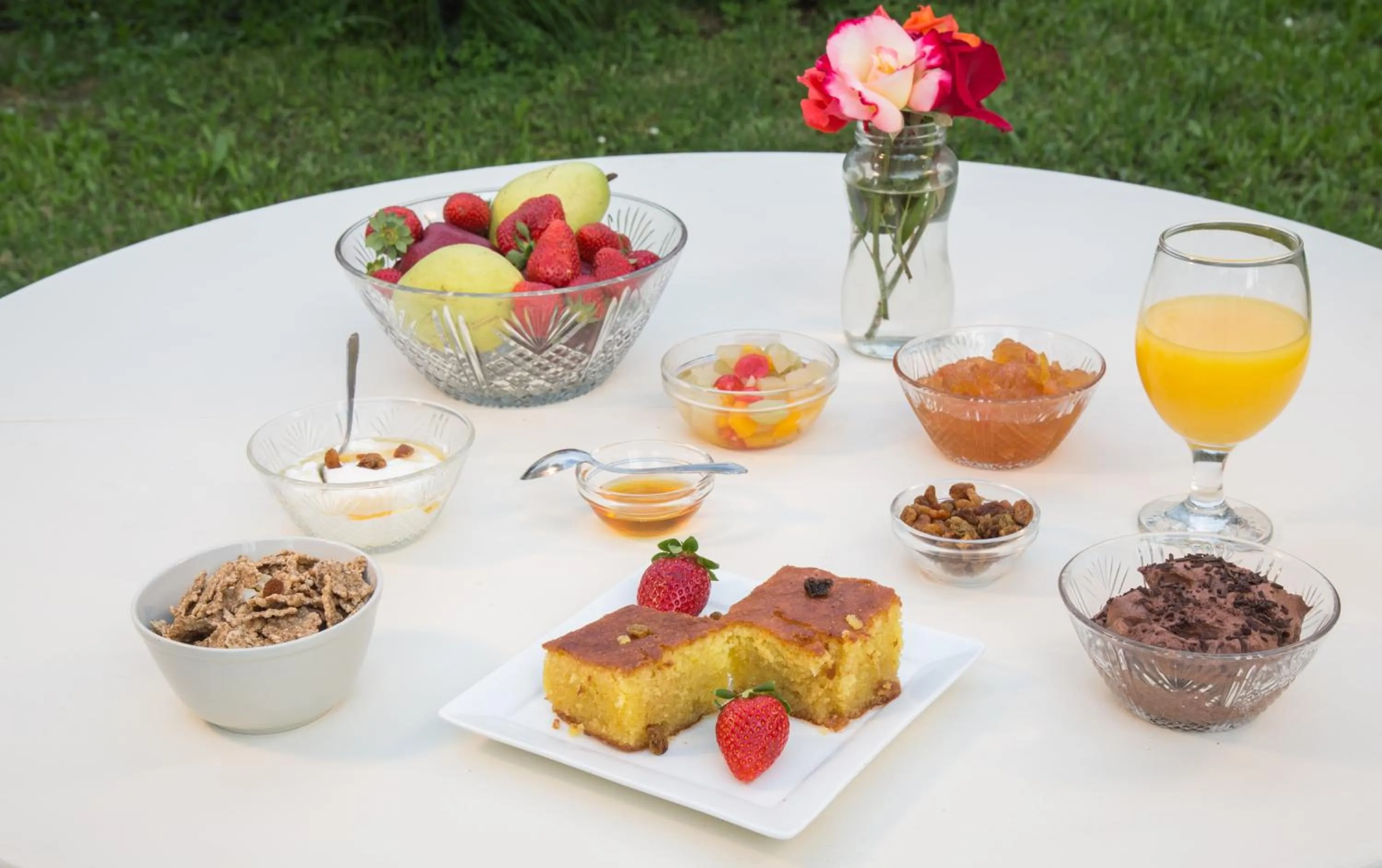 Continental breakfast in Aristides Studios