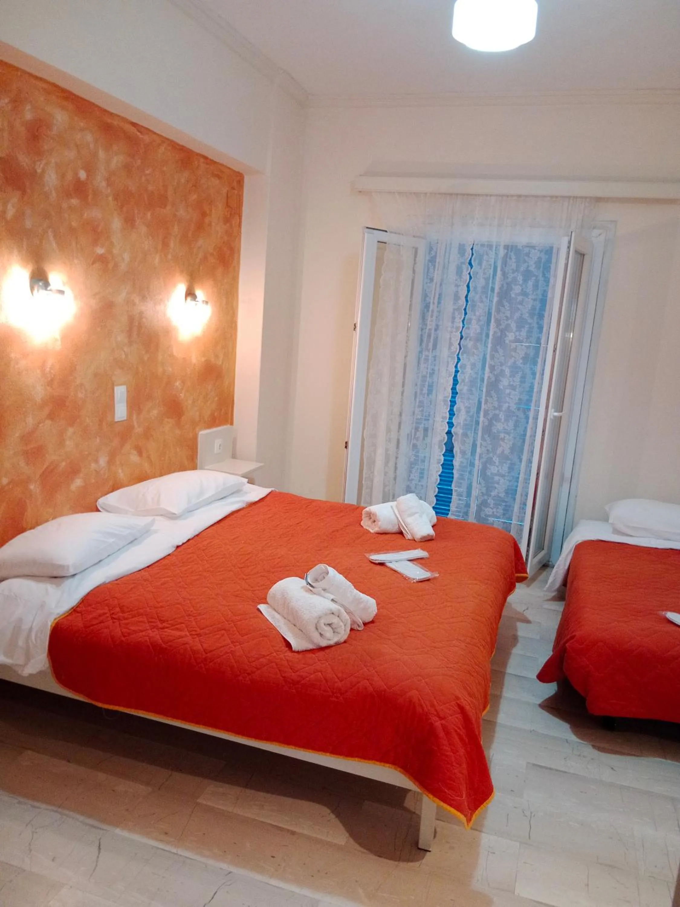 Photo of the whole room, Bed in Aristides Studios