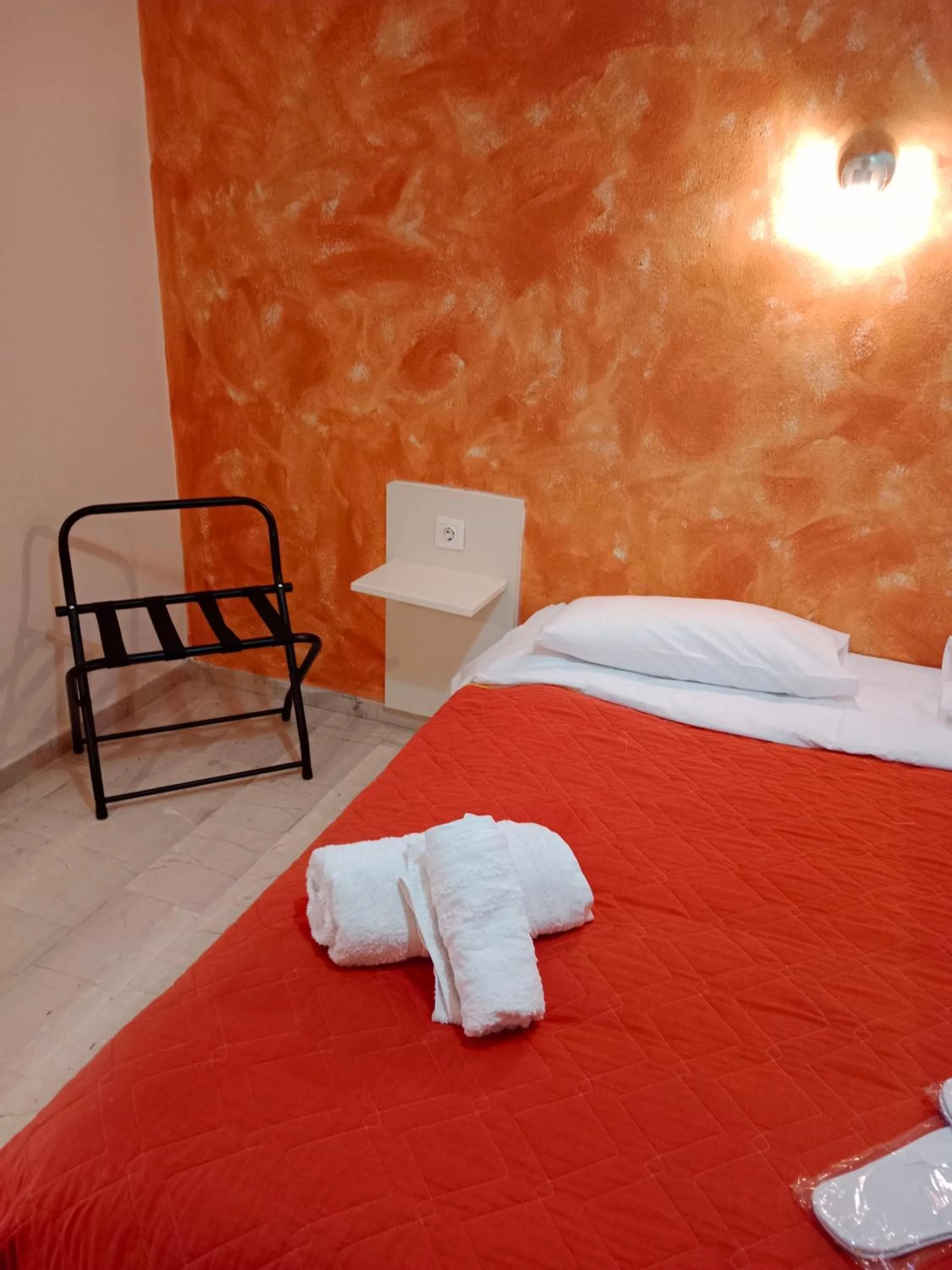 Photo of the whole room, Bed in Aristides Studios