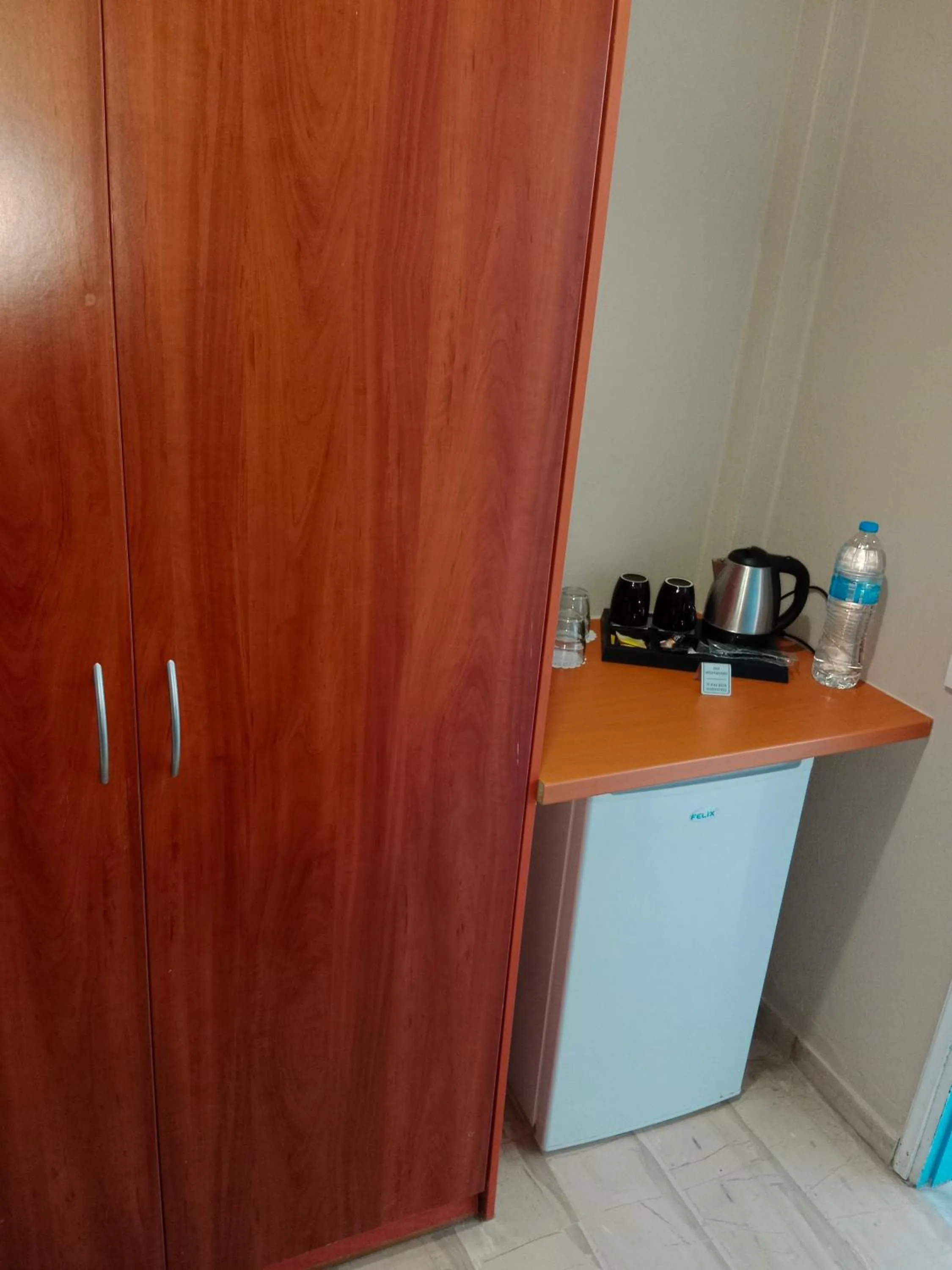Toilet in Aristides Studios