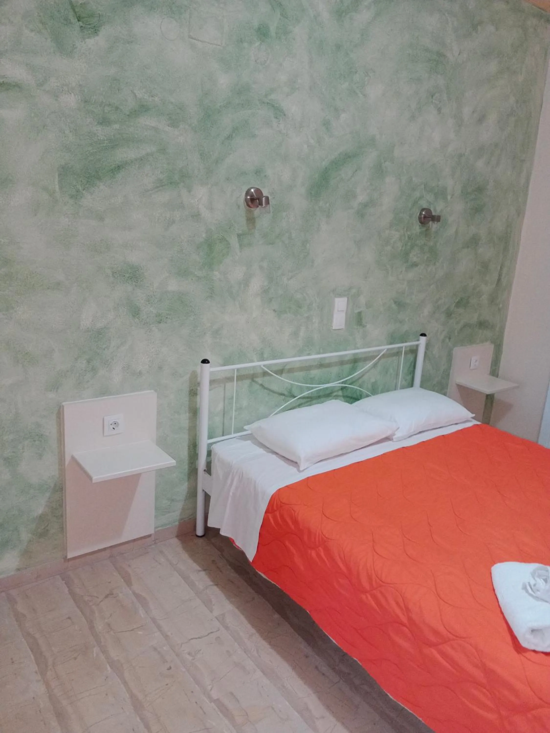 Bedroom, Bed in Aristides Studios