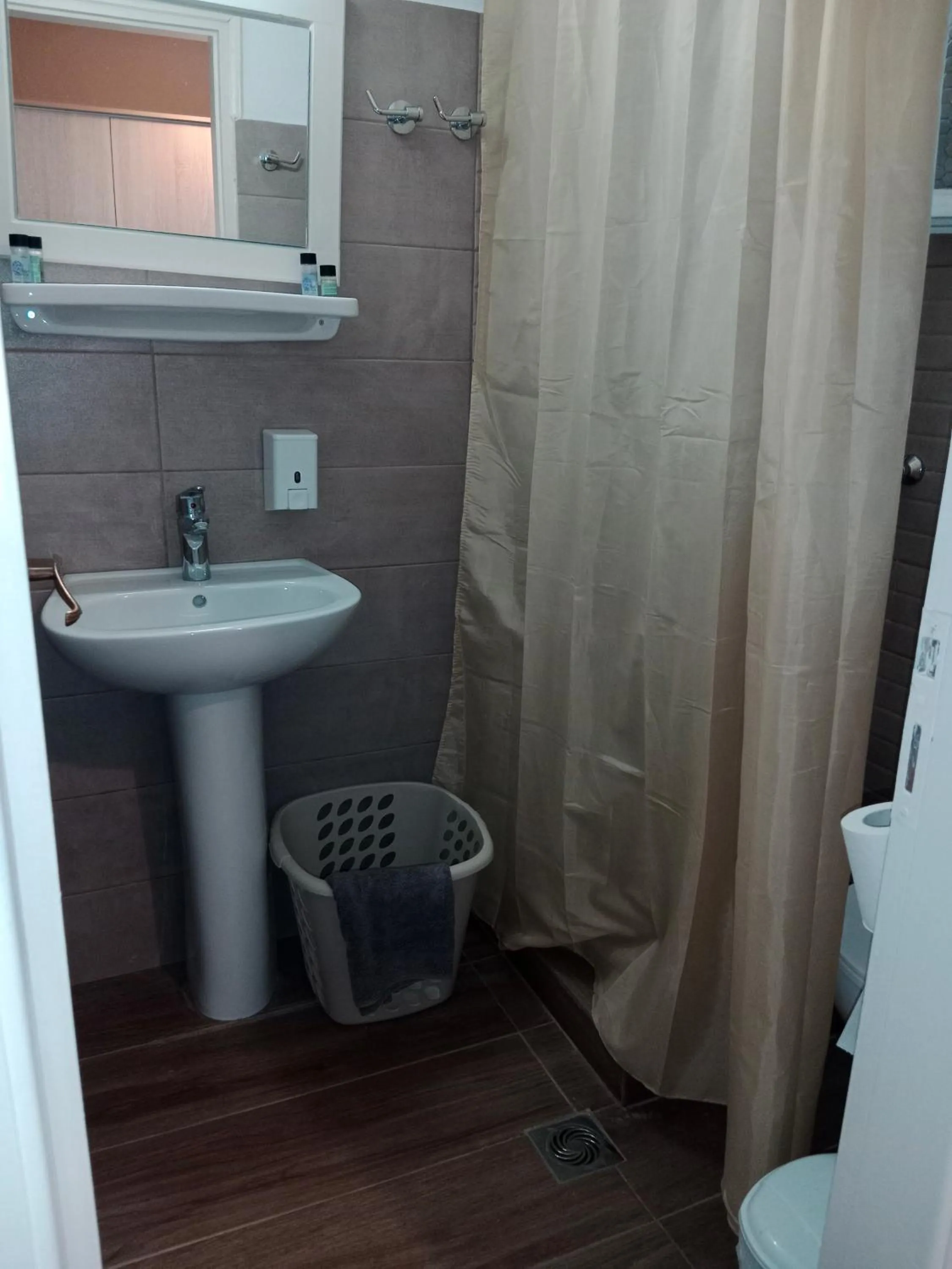 Shower in Aristides Studios