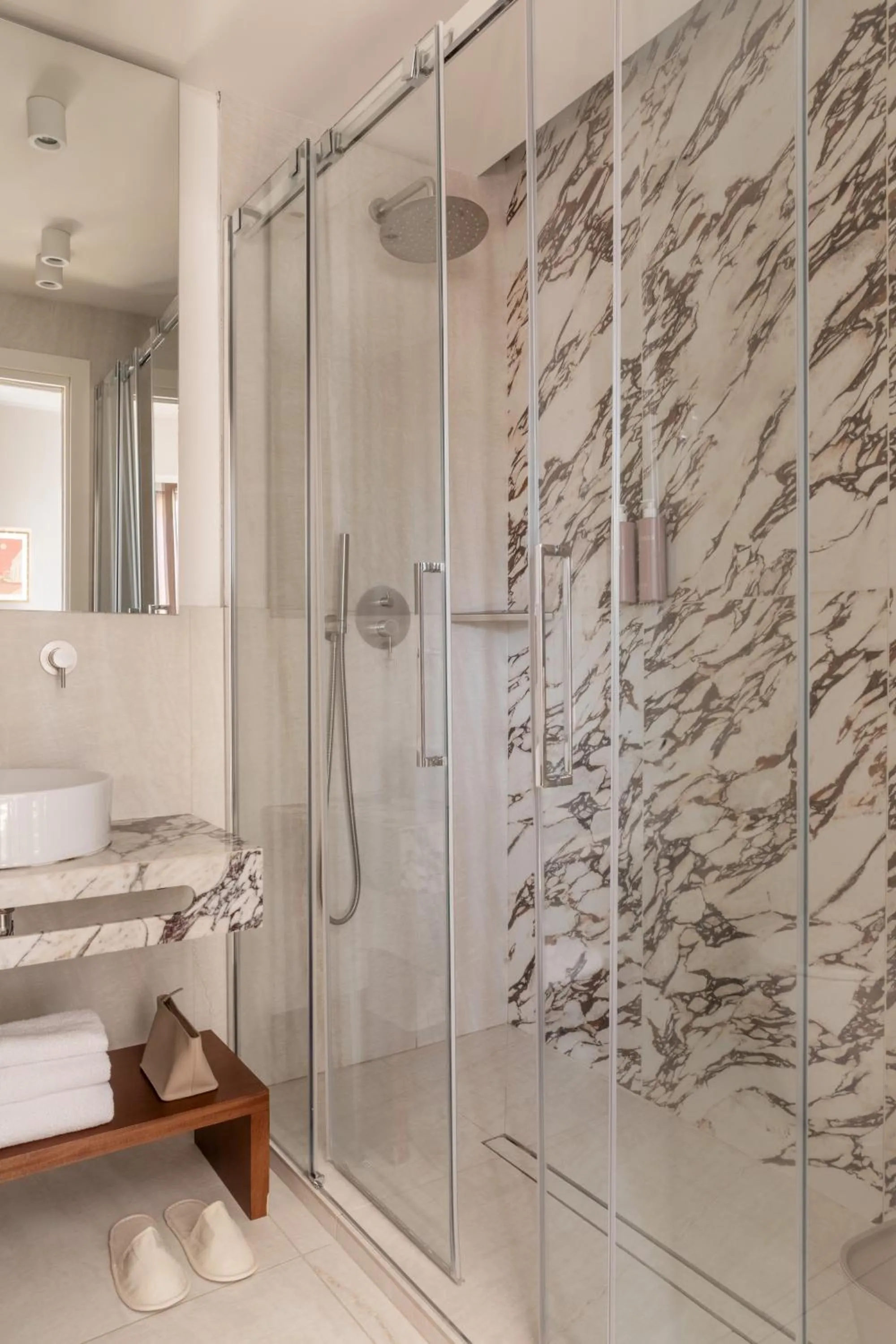 Shower in Hotel Fori Imperiali