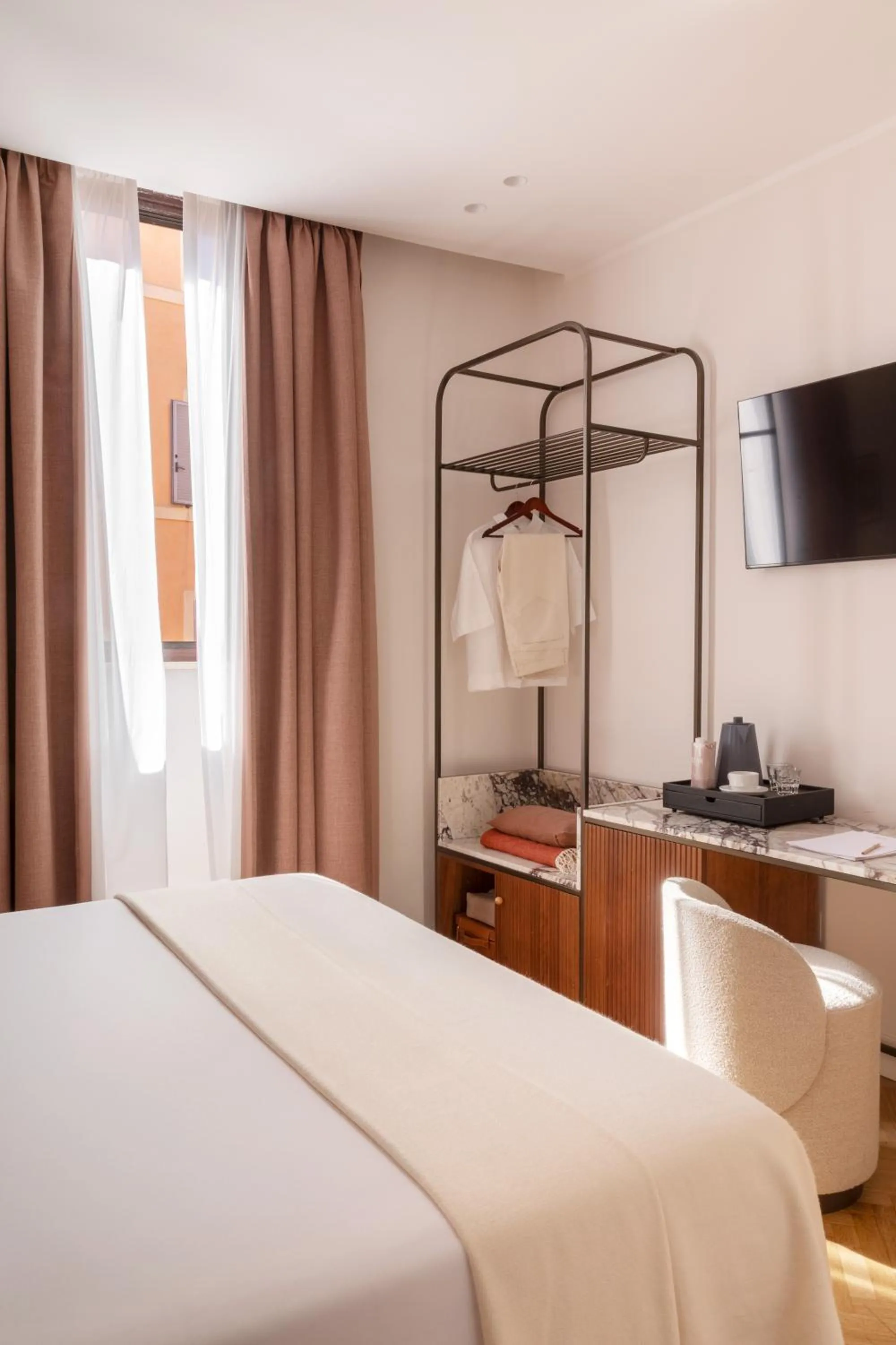 Bedroom, Bed in Hotel Fori Imperiali