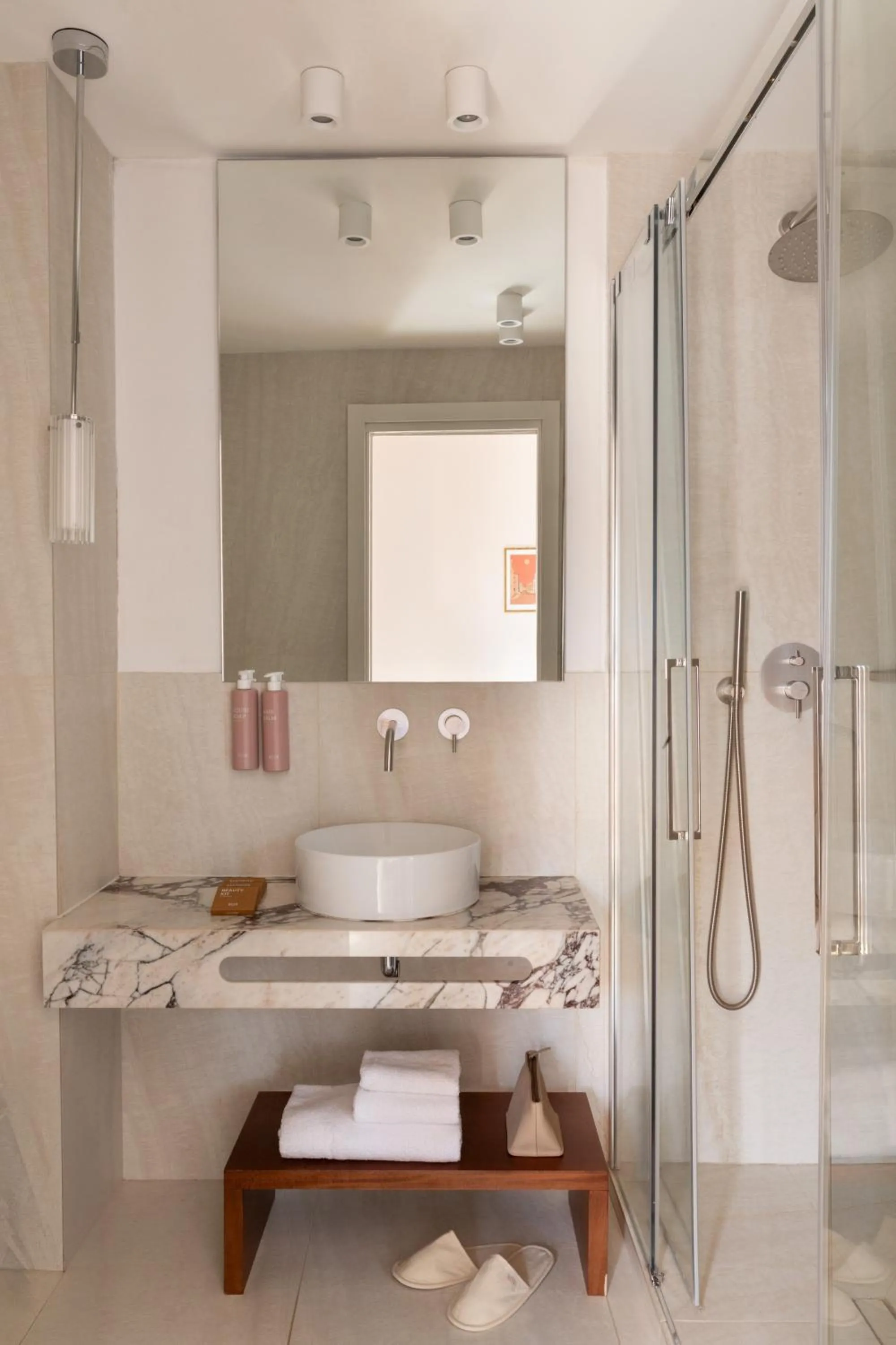 Bathroom in Hotel Fori Imperiali