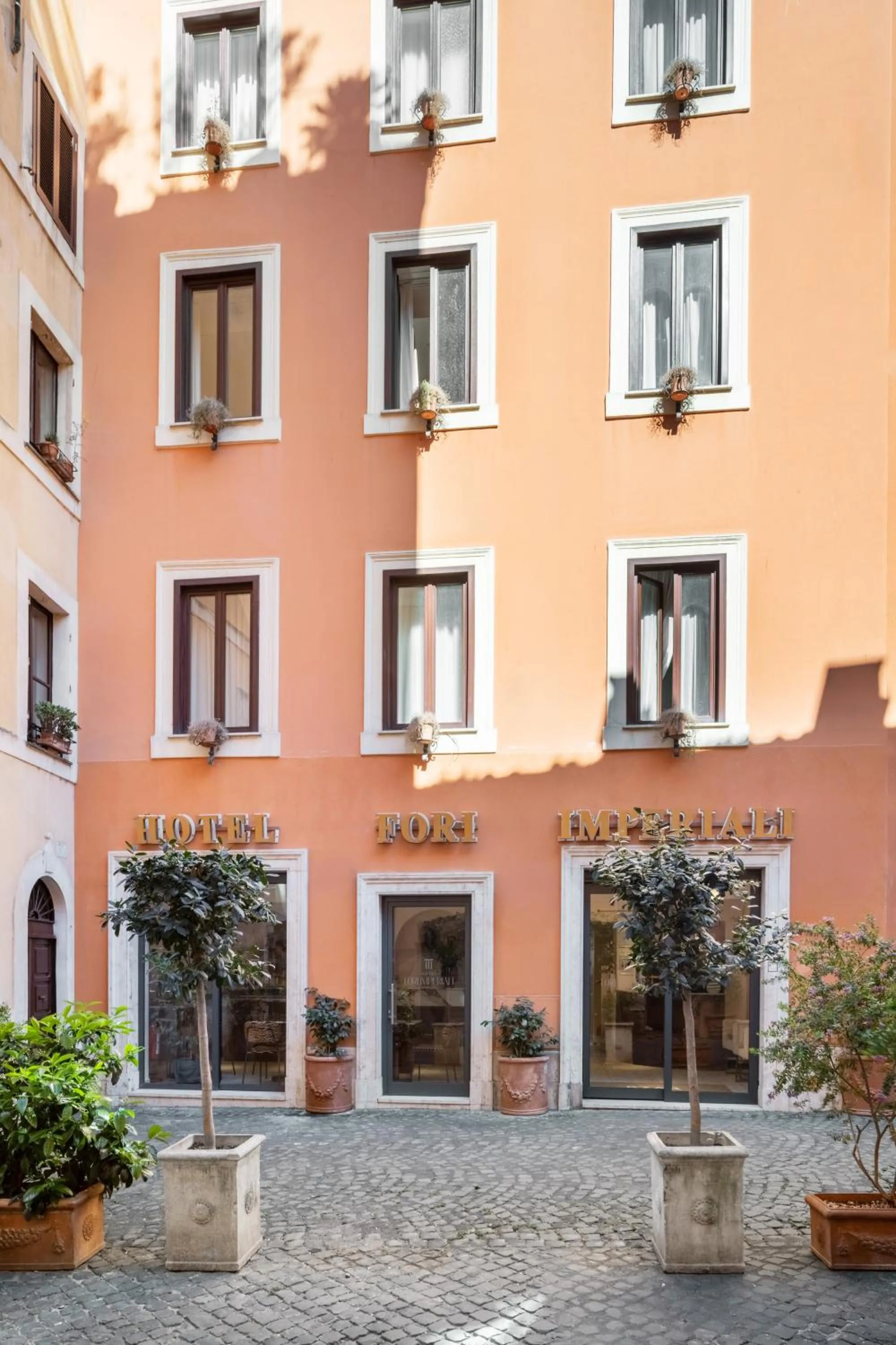 Property building in Hotel Fori Imperiali