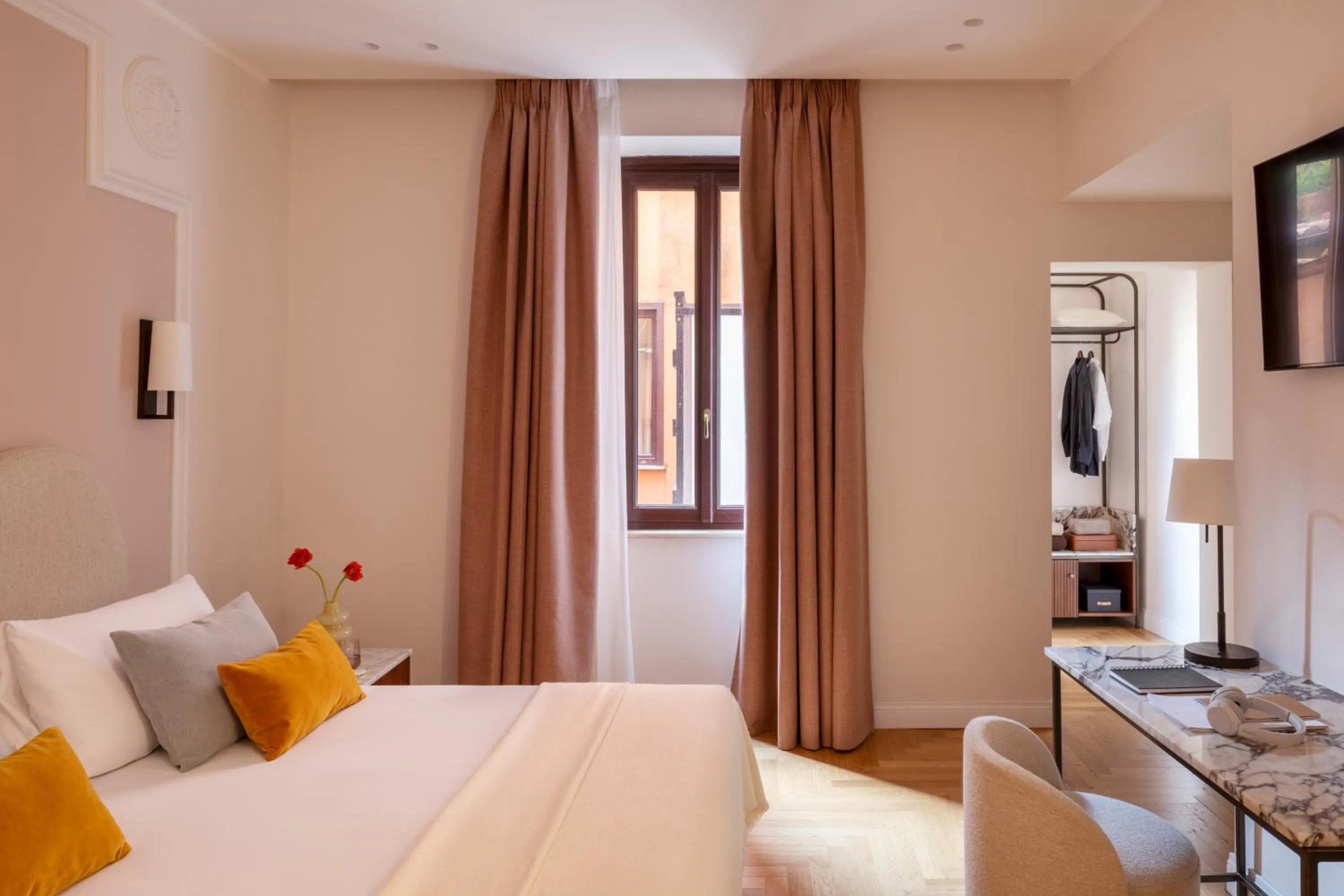Bed in Hotel Fori Imperiali