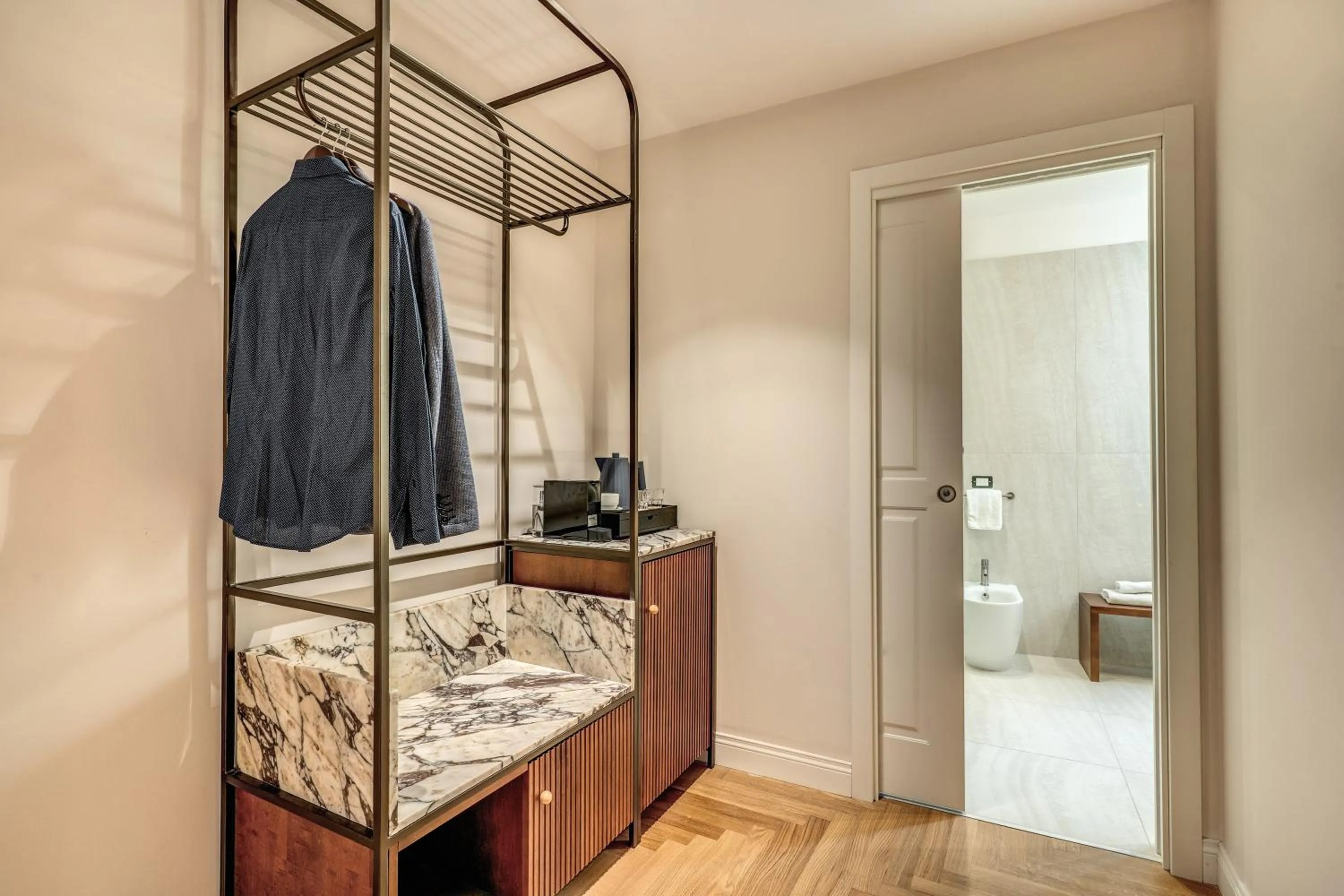Bathroom in Hotel Fori Imperiali