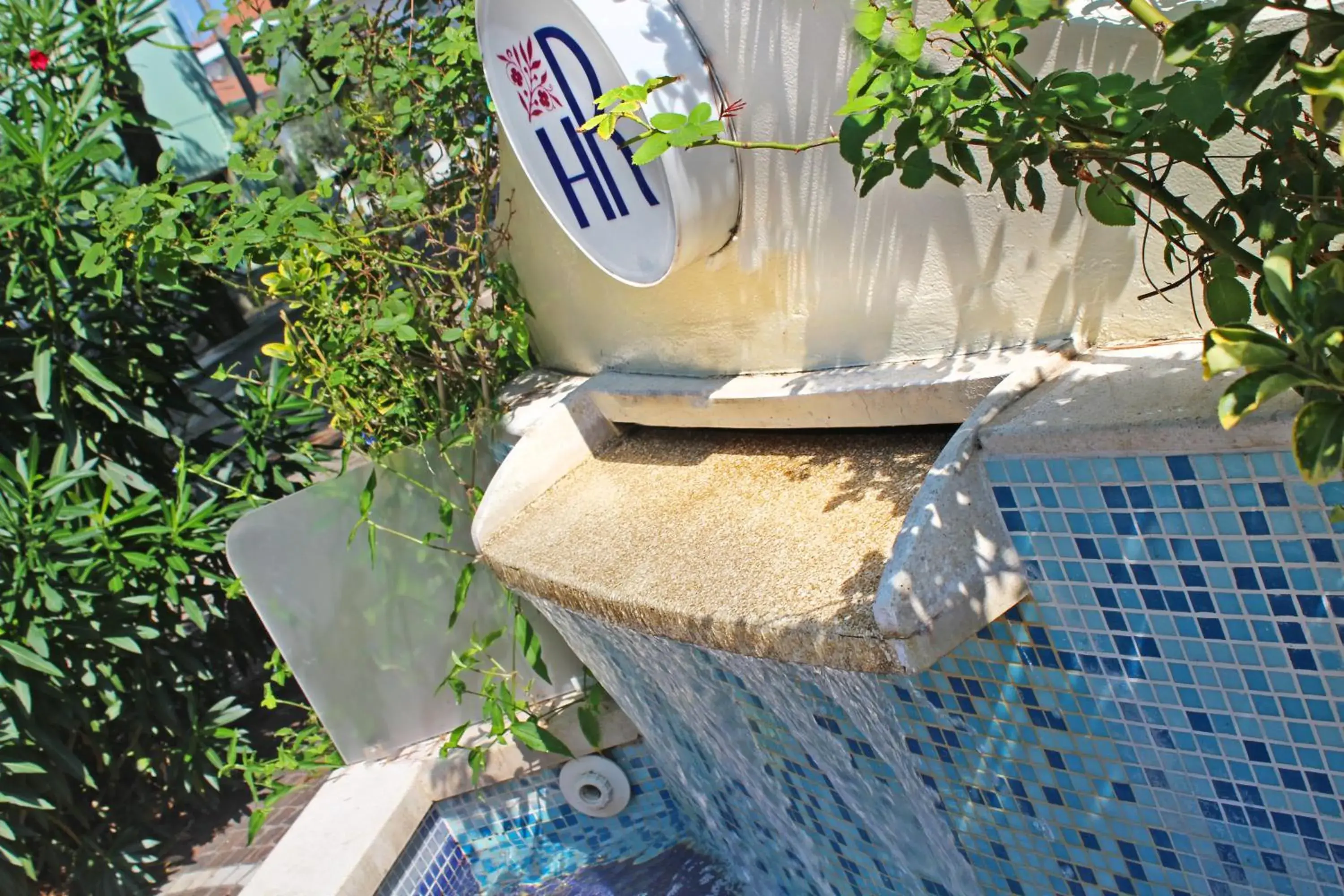 Property building in Hotel Royal Property building in Hotel Royal