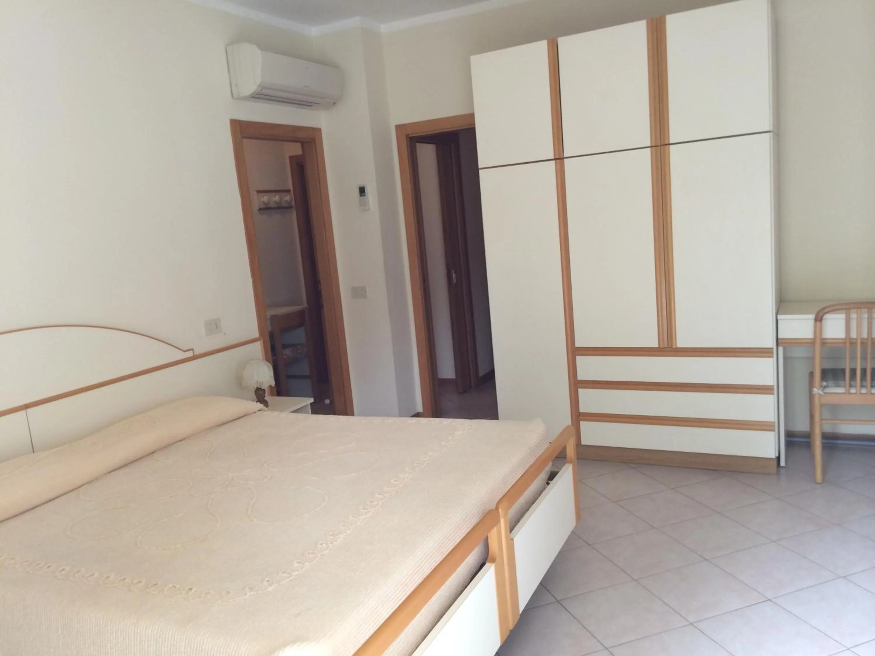 Bedroom in Hotel Royal