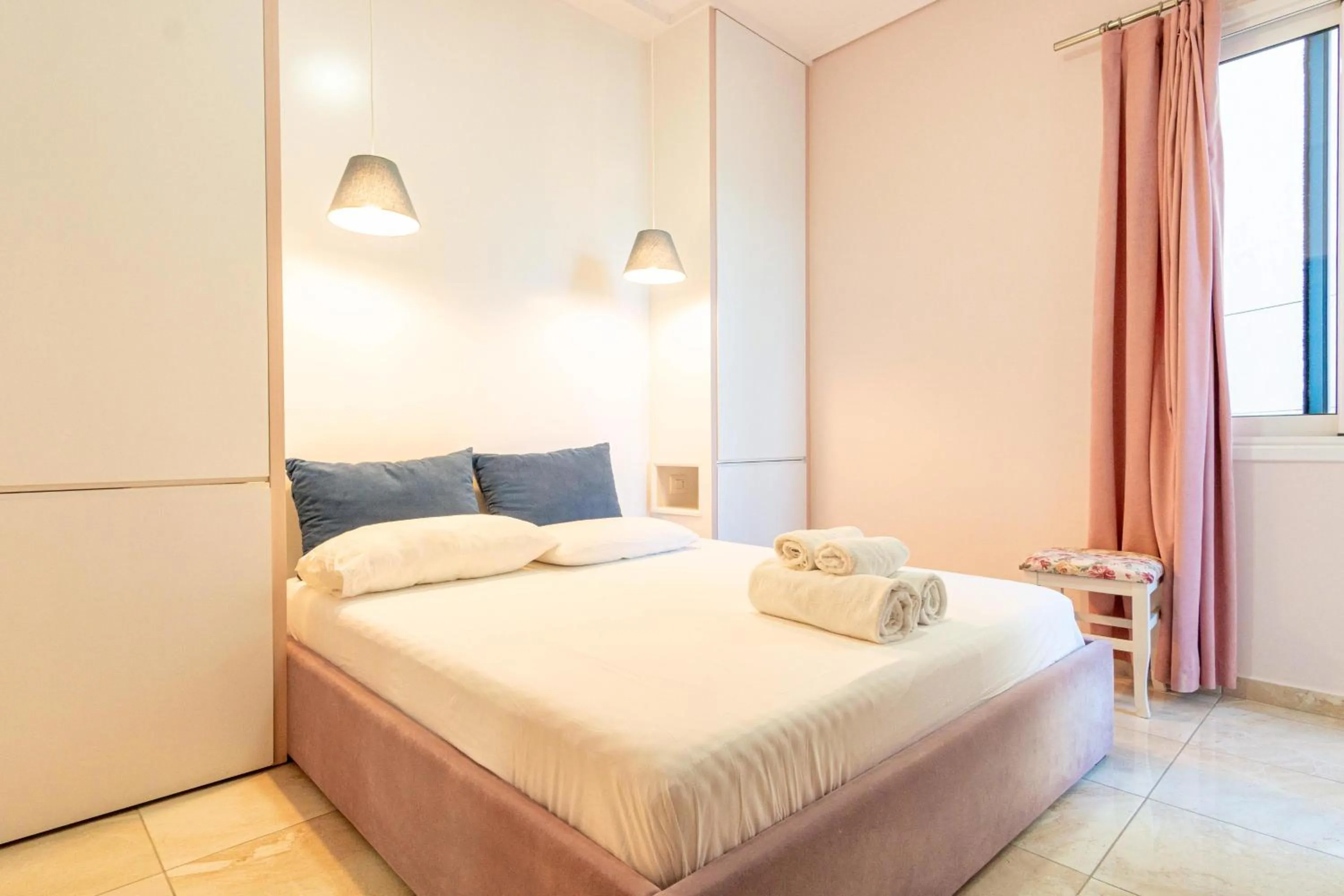 Photo of the whole room, Bed in Vila e Bardhe Butique Hotel