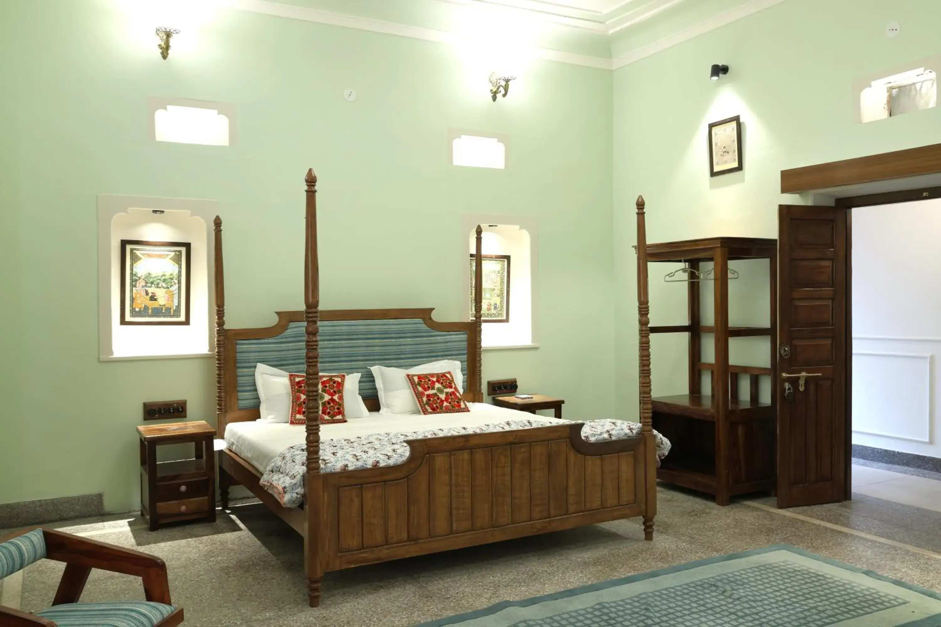 Suite with Mountain View - single occupancy in House of Amer Suite with Mountain View - single occupancy in House of Amer