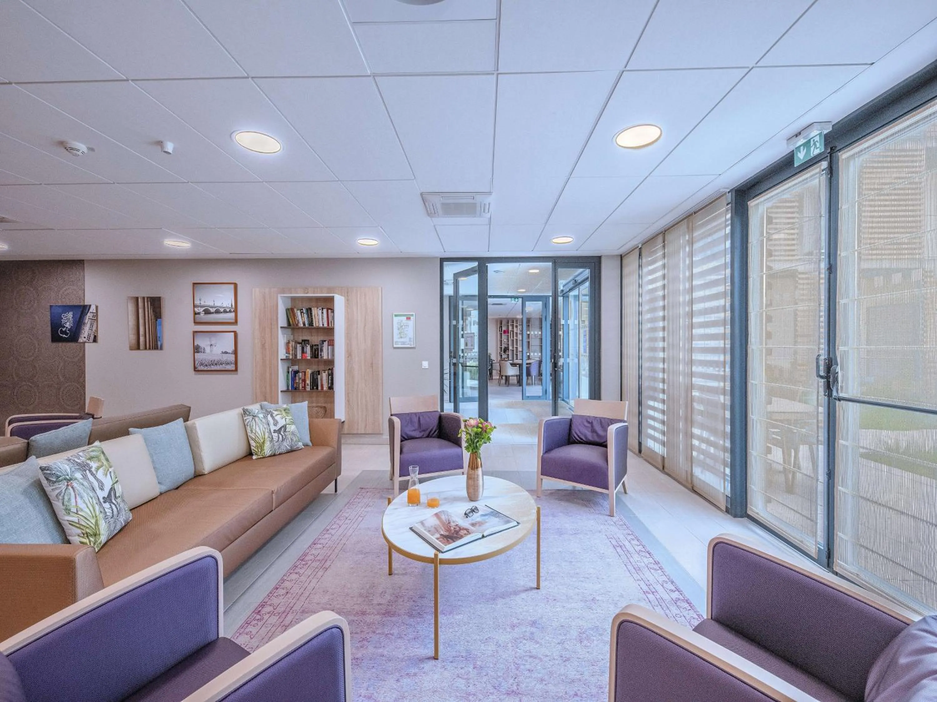 Living room in Zenao Appart'hôtels Cenon