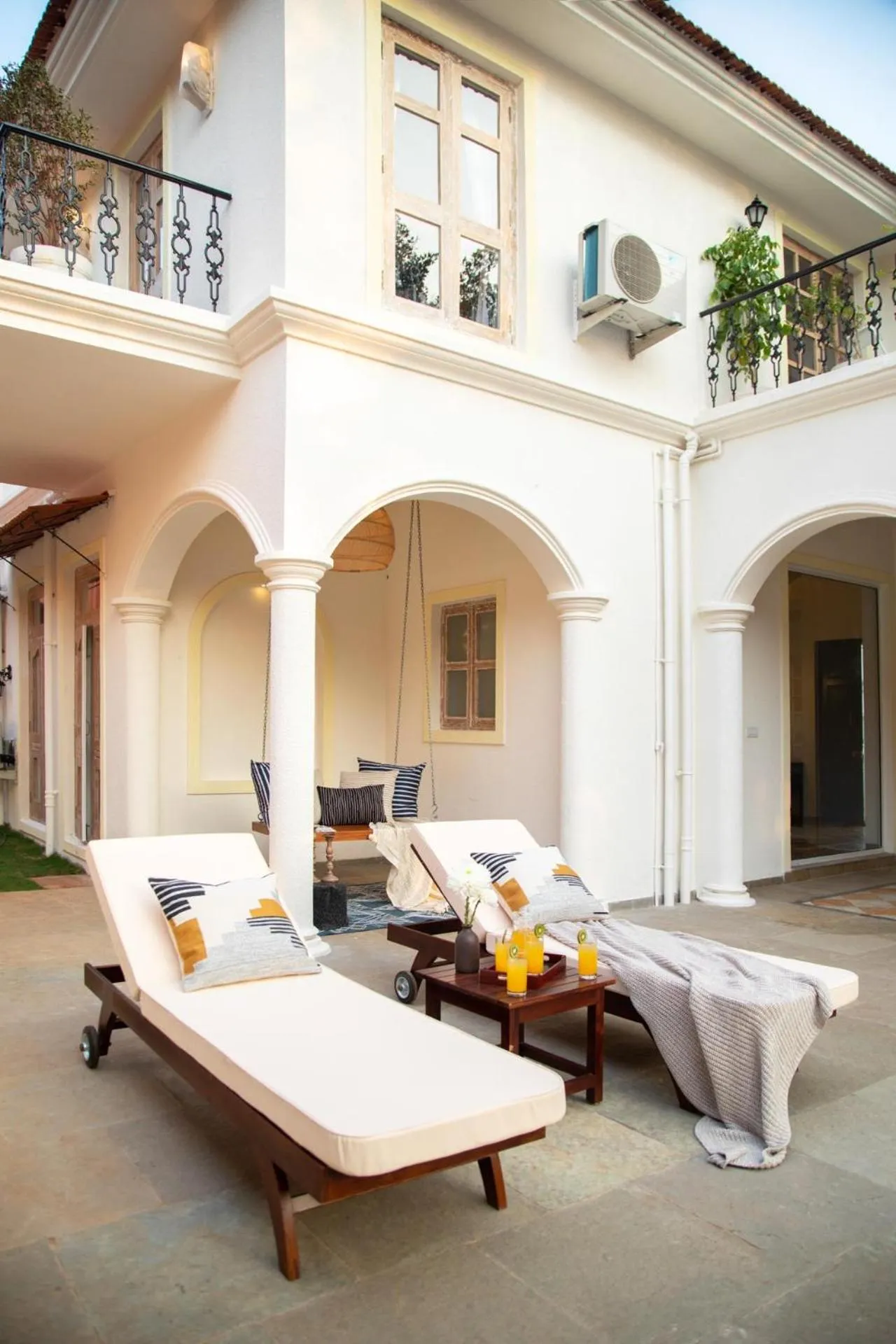 Property building in LohonoStays Colina Villa F