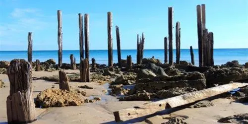 Beach in Cobblers Cottage B&B