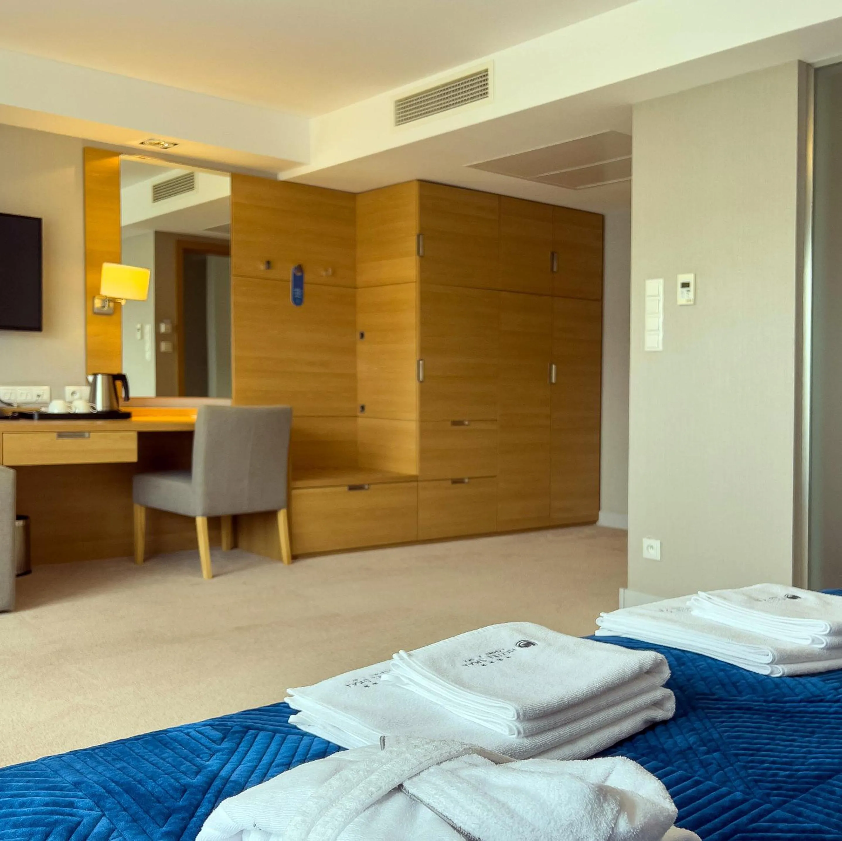 Bed in Hotel SKAL Medi SPA & Resort