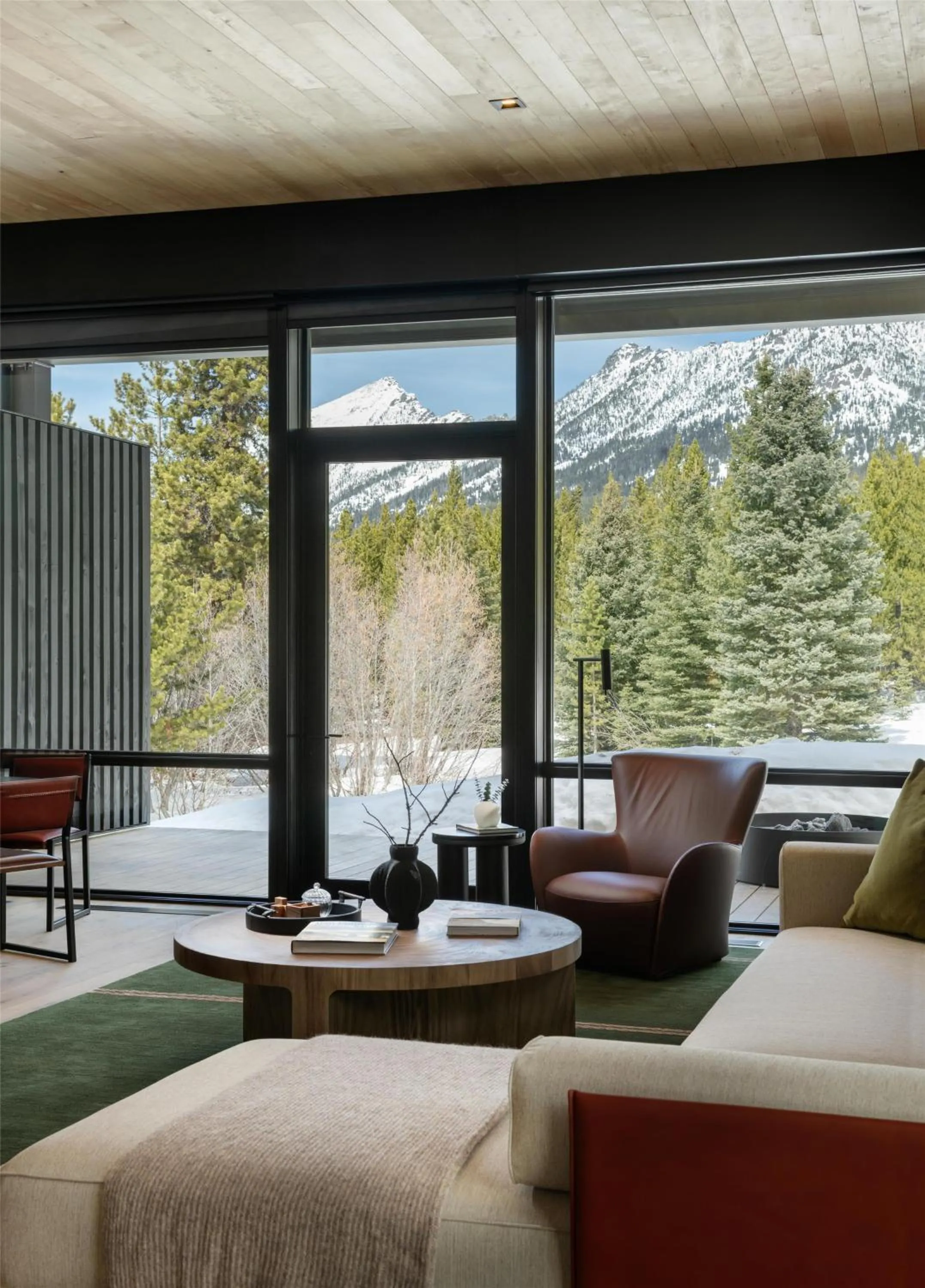 Photo of the whole room in One&Only Moonlight Basin