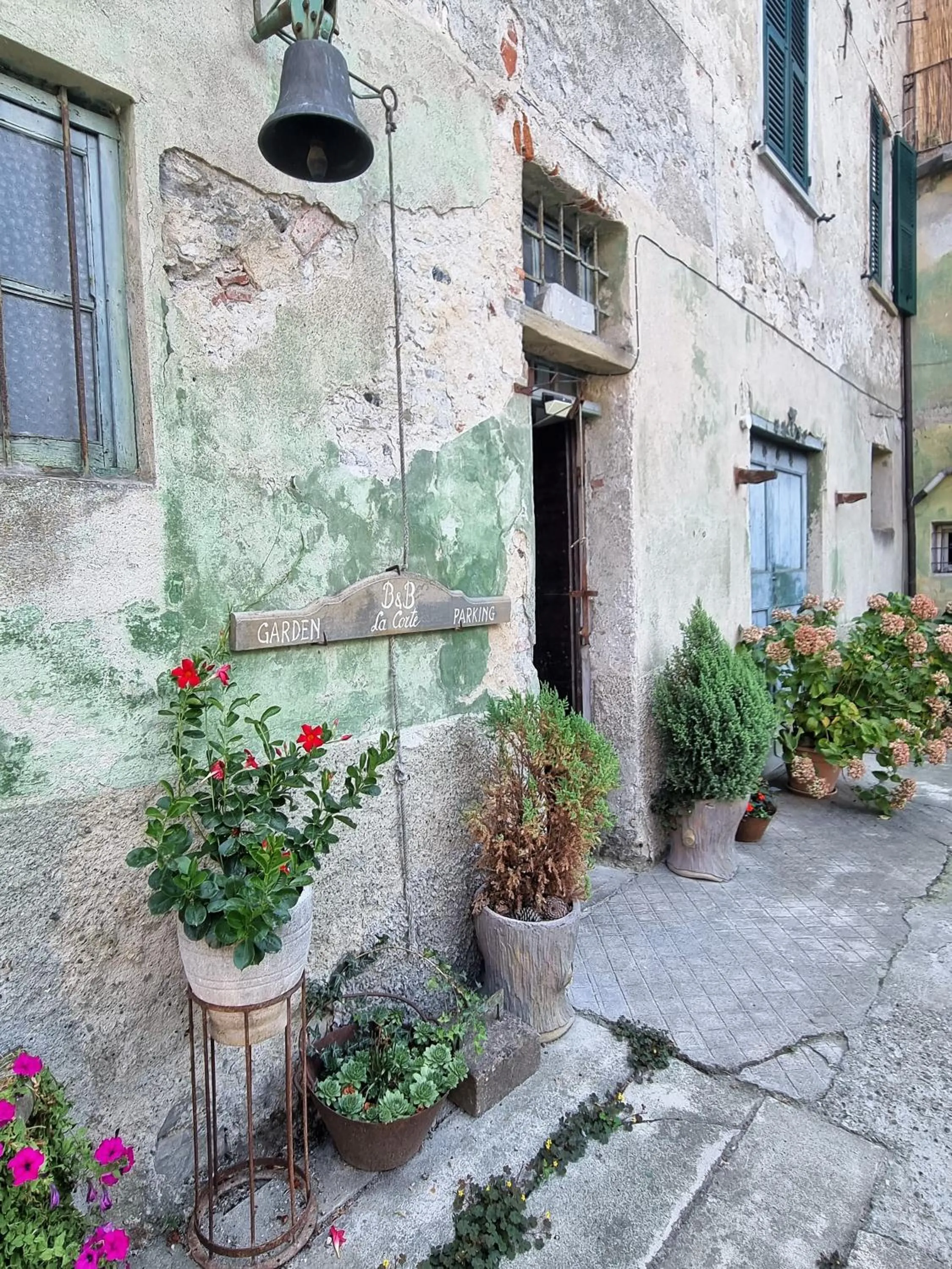 Parking in La Corte B&B