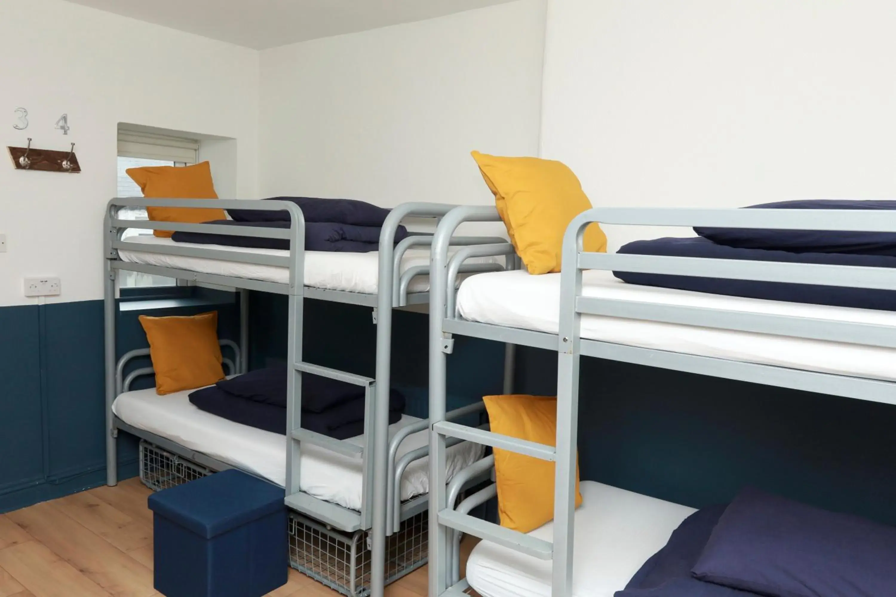 8-Bed Private Ensuite in The Woodquay Hostel 8-Bed Private Ensuite in The Woodquay Hostel