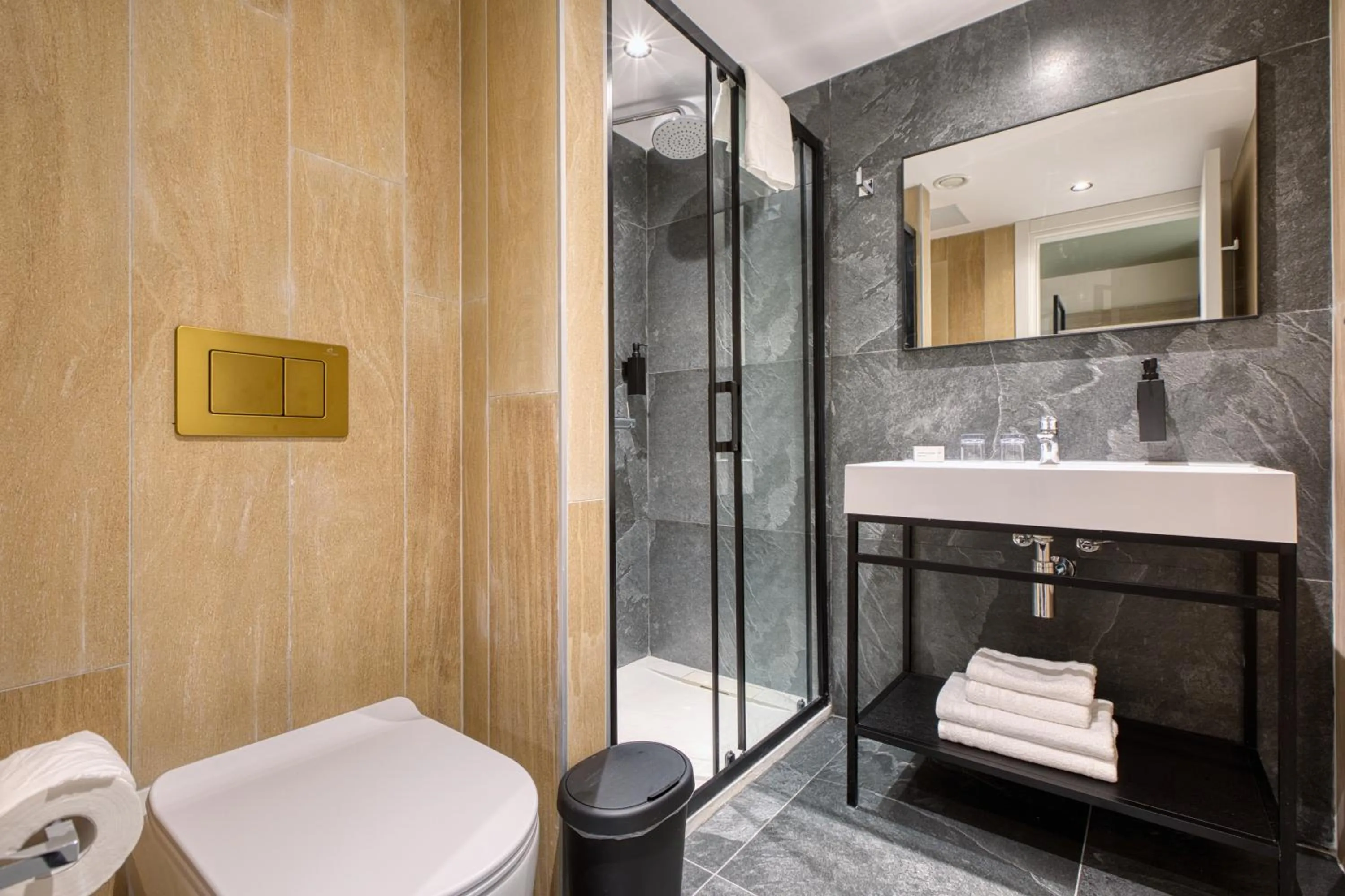 Shower in VITA Hotel & Rooftop