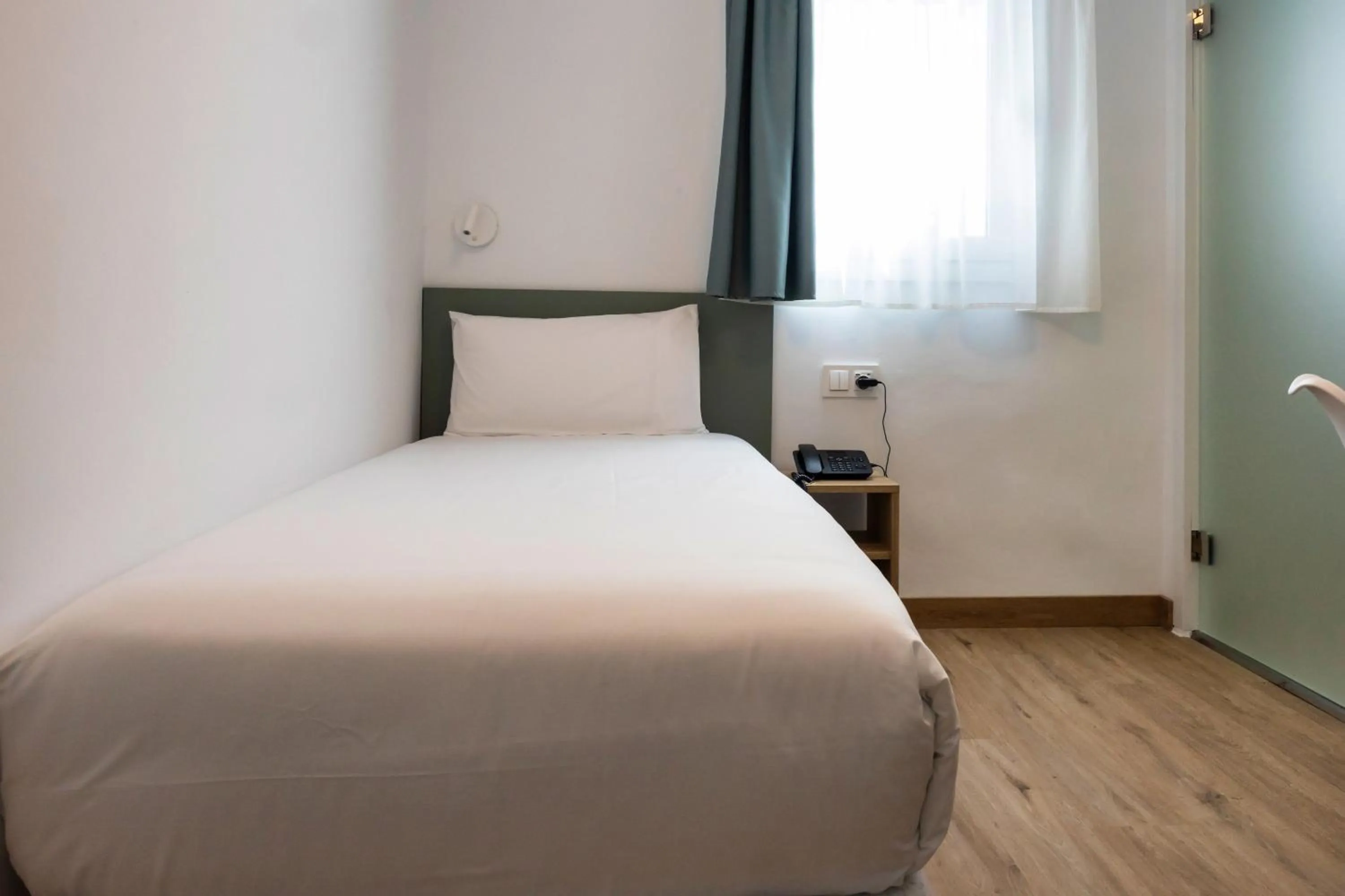 Bed in Hotel Calella by Beatriz Hoteles