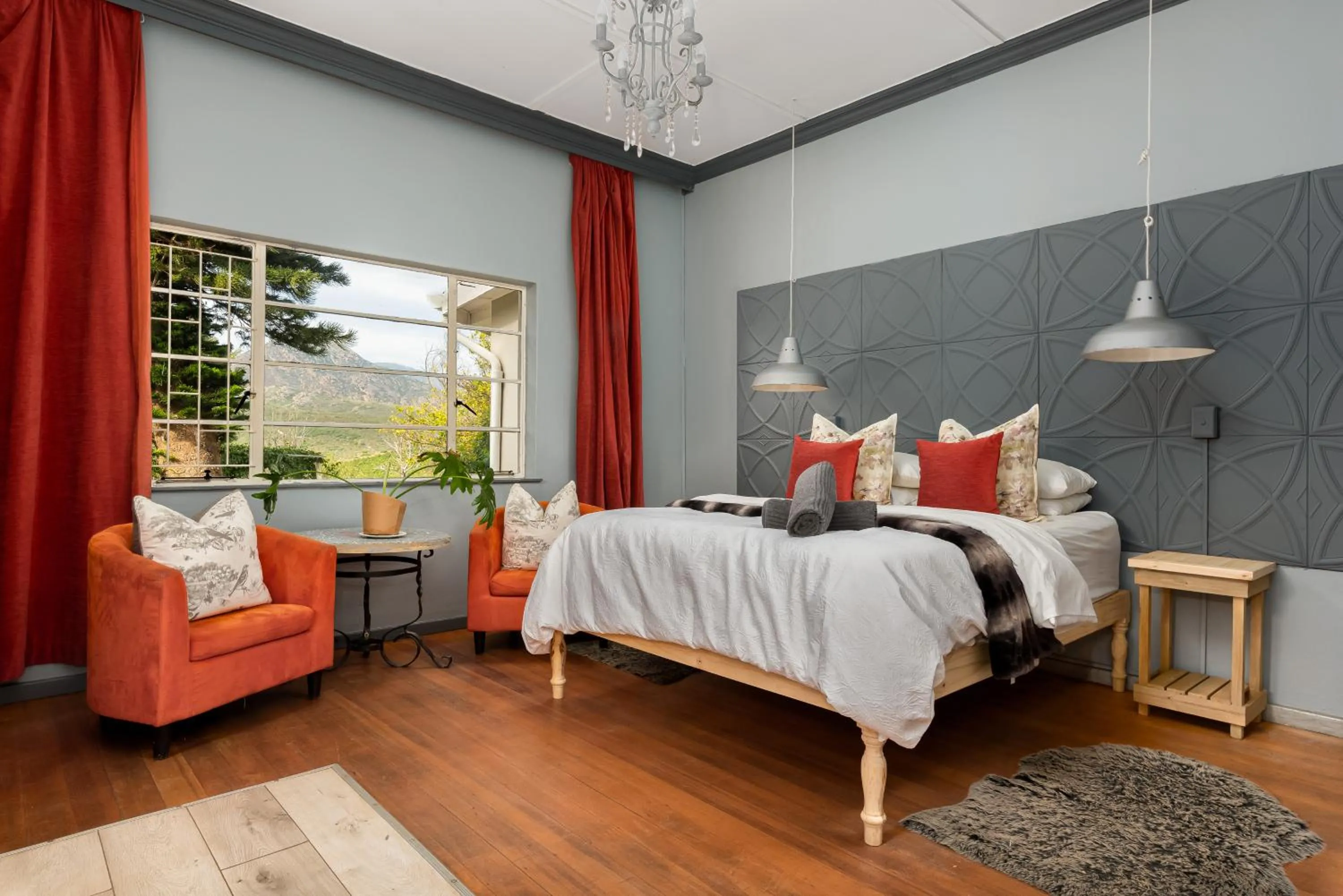 Budget Double Room in Ukholo Lodge