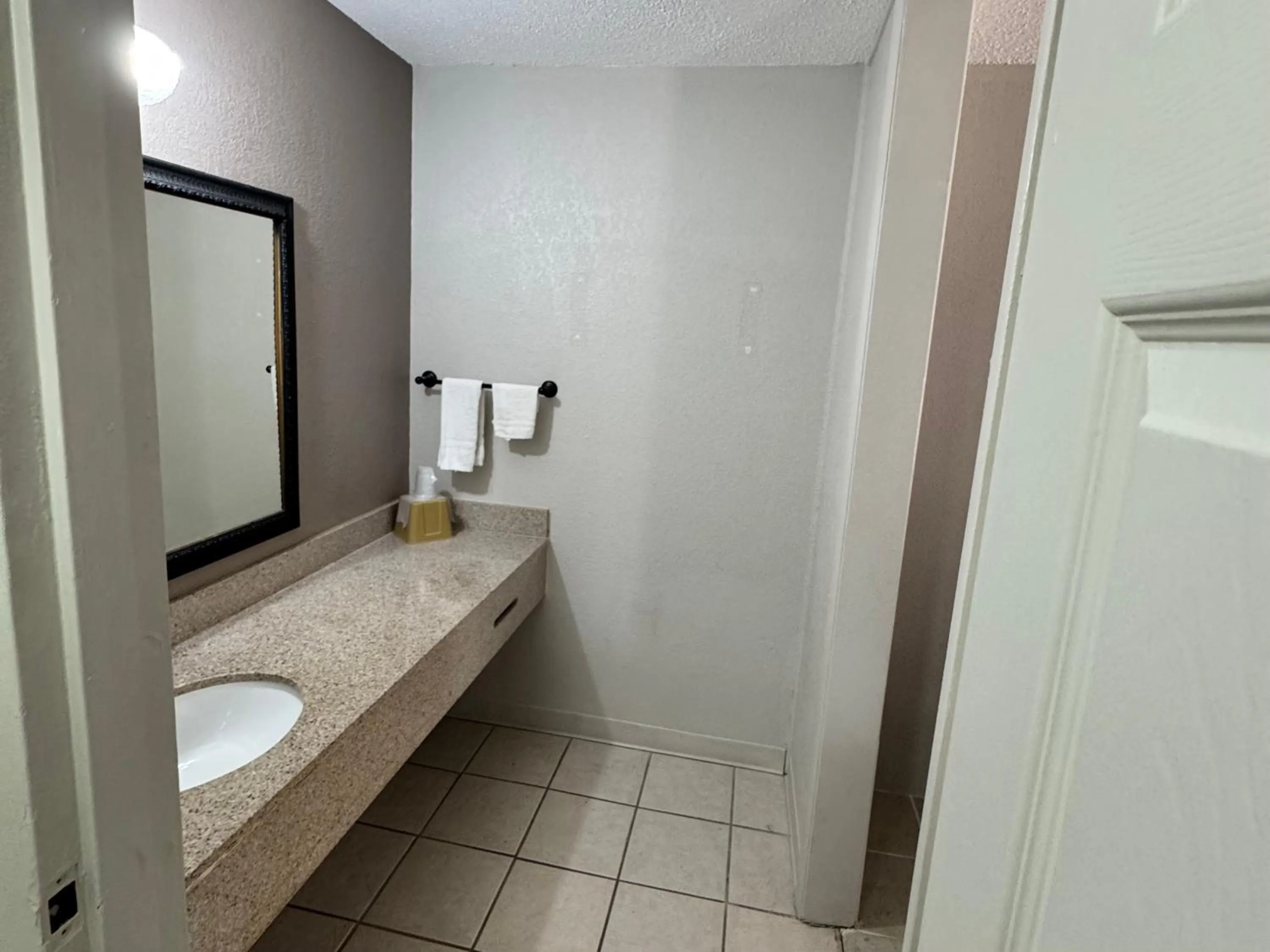 Bathroom in OYO Hotel Phenix City