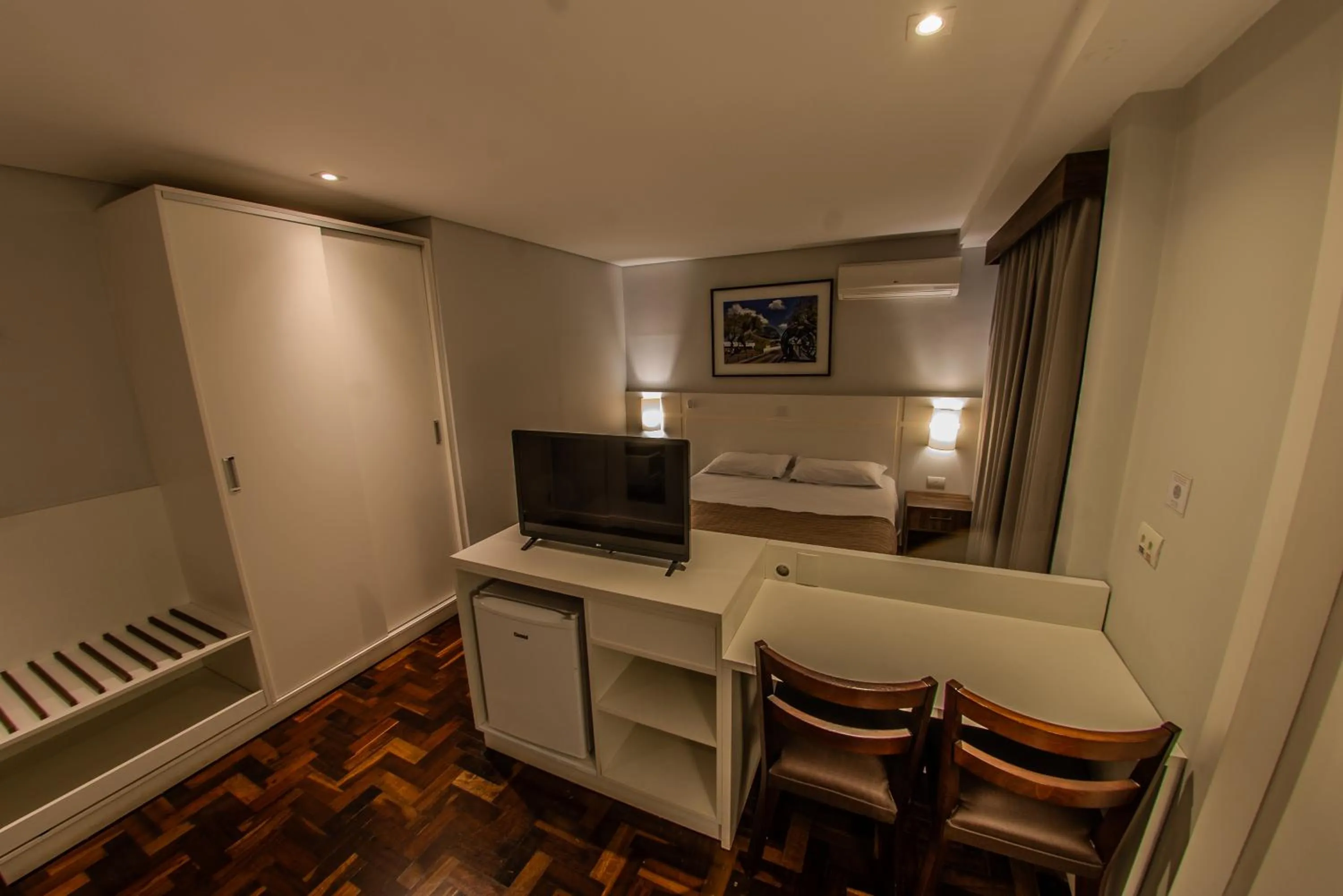 Photo of the whole room in Hotel Centro Europeu