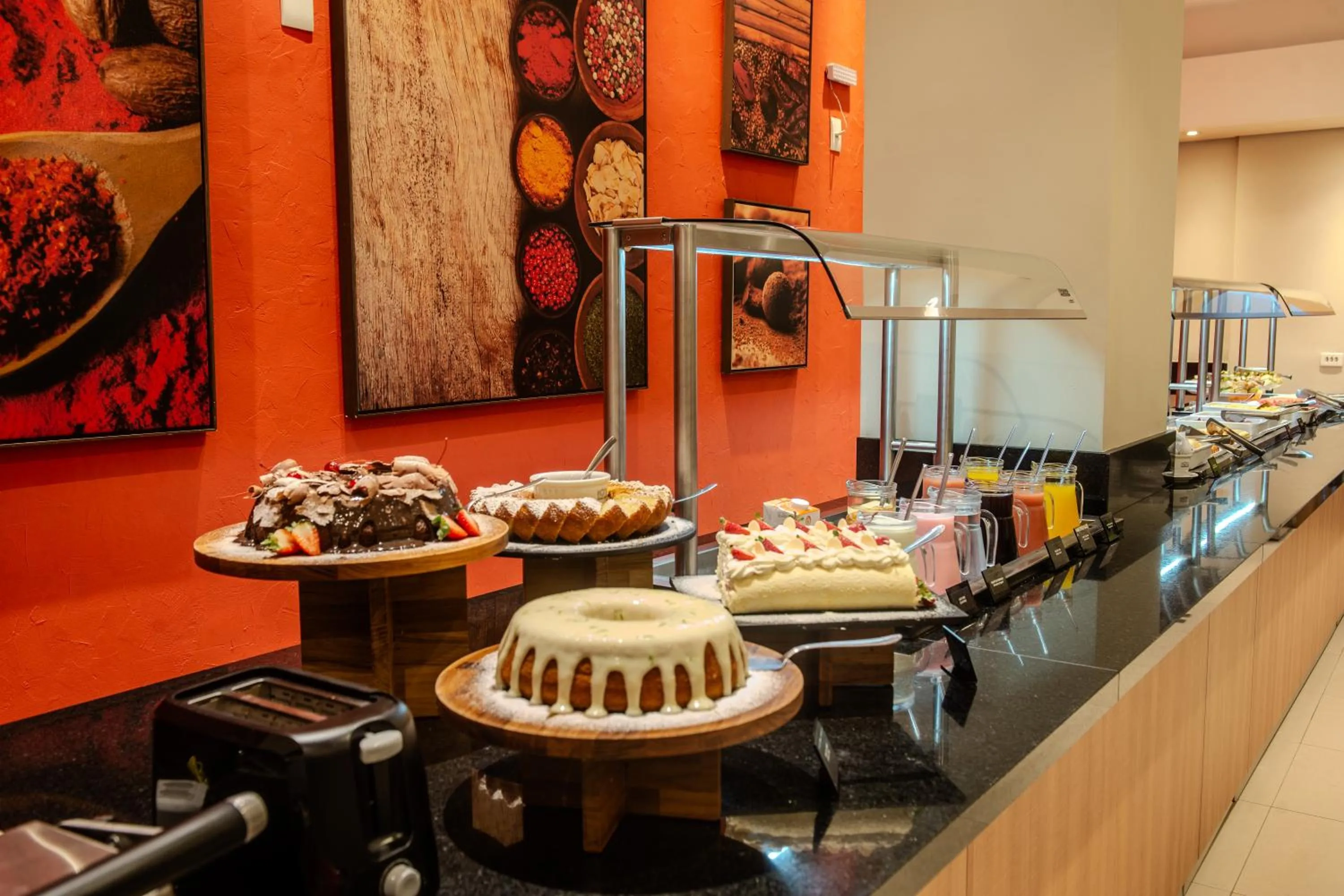 Buffet breakfast in Hotel Centro Europeu