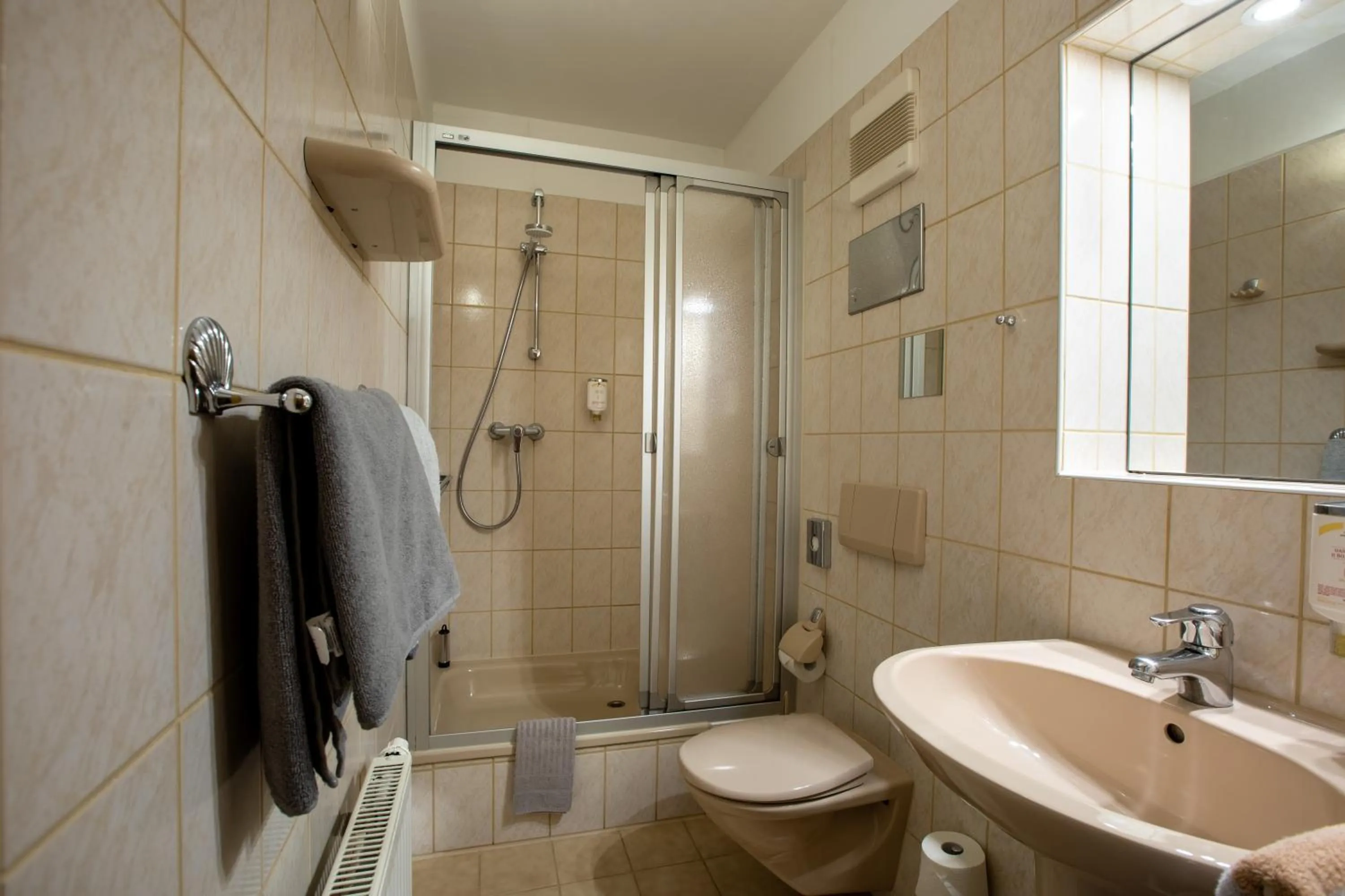 Bathroom in Hotel Brückenschänke