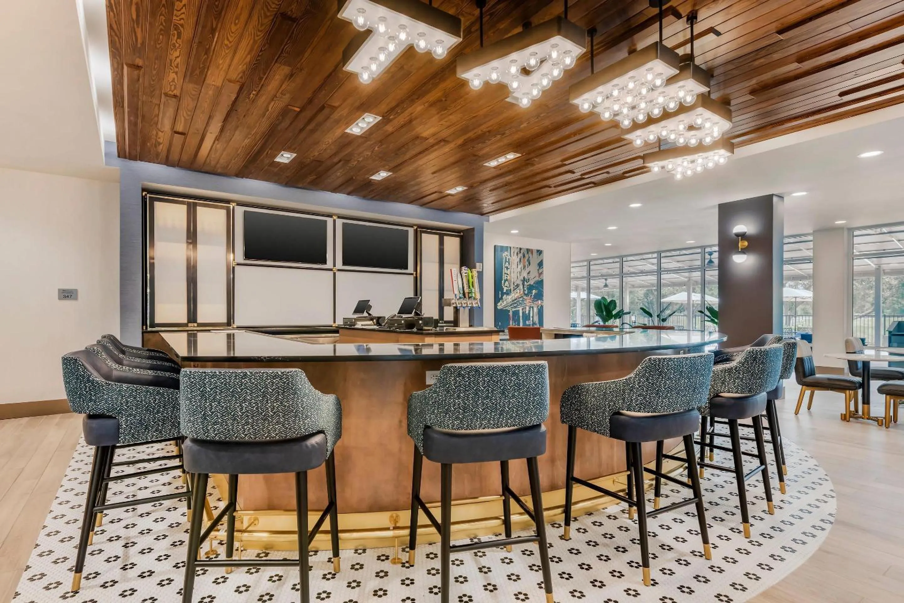 Restaurant/places to eat in Cambria Hotel Tampa-Brandon