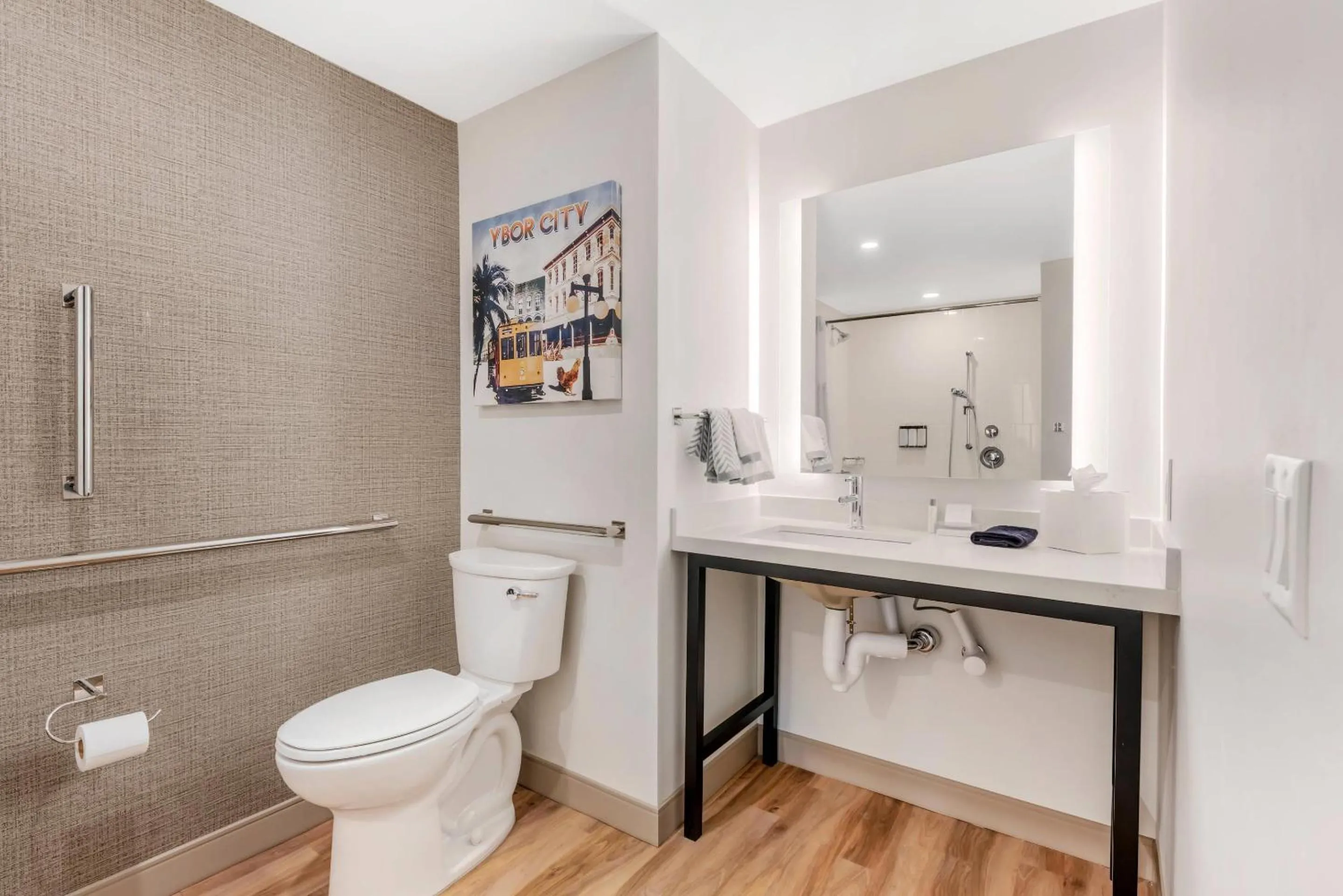 Bedroom in Cambria Hotel Tampa-Brandon