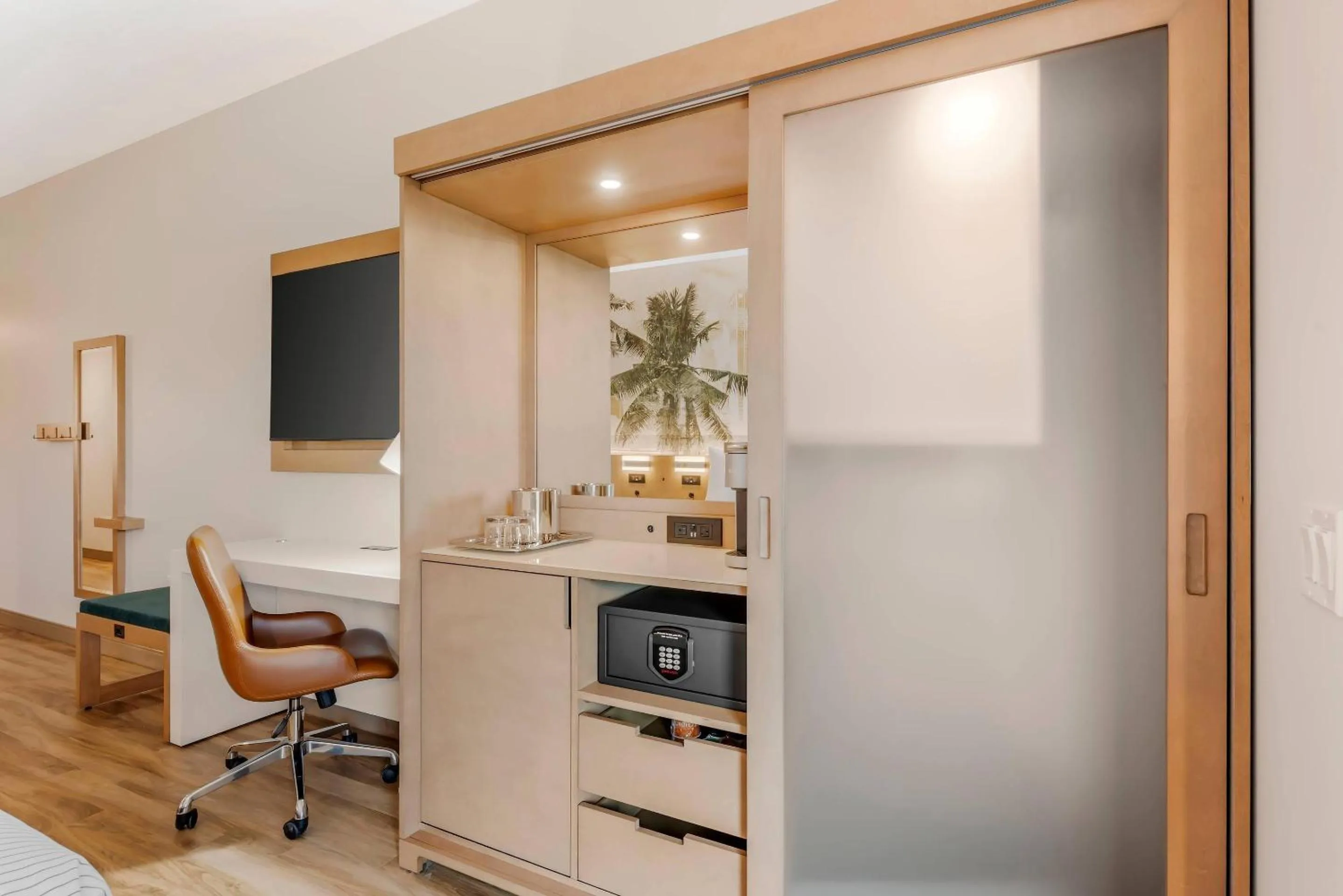 Bedroom, Bed in Cambria Hotel Tampa-Brandon