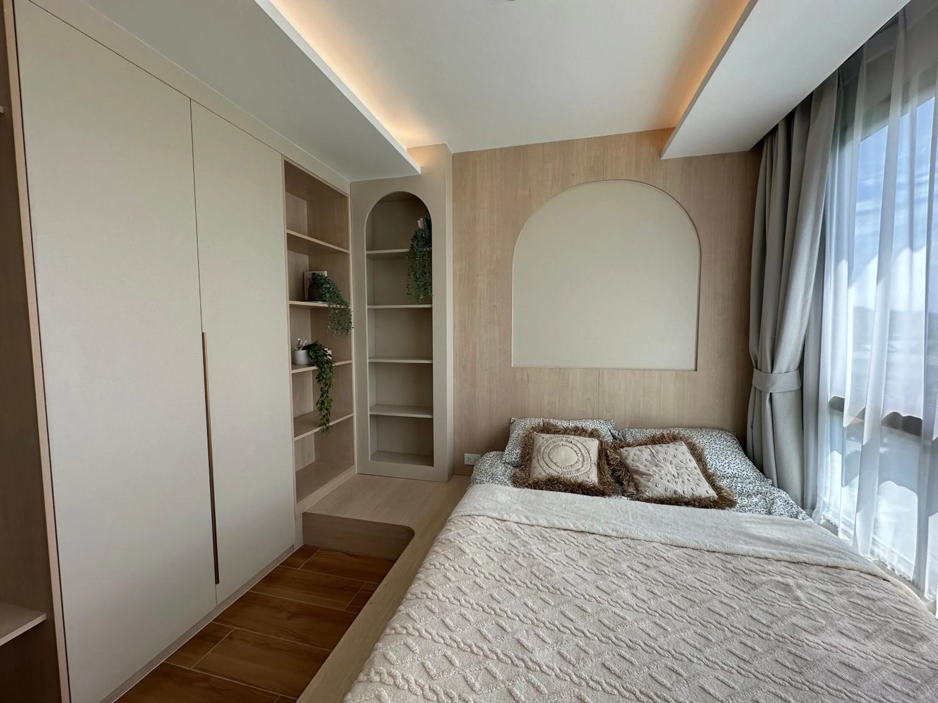 Bed in Fantasea Condo Kamala
