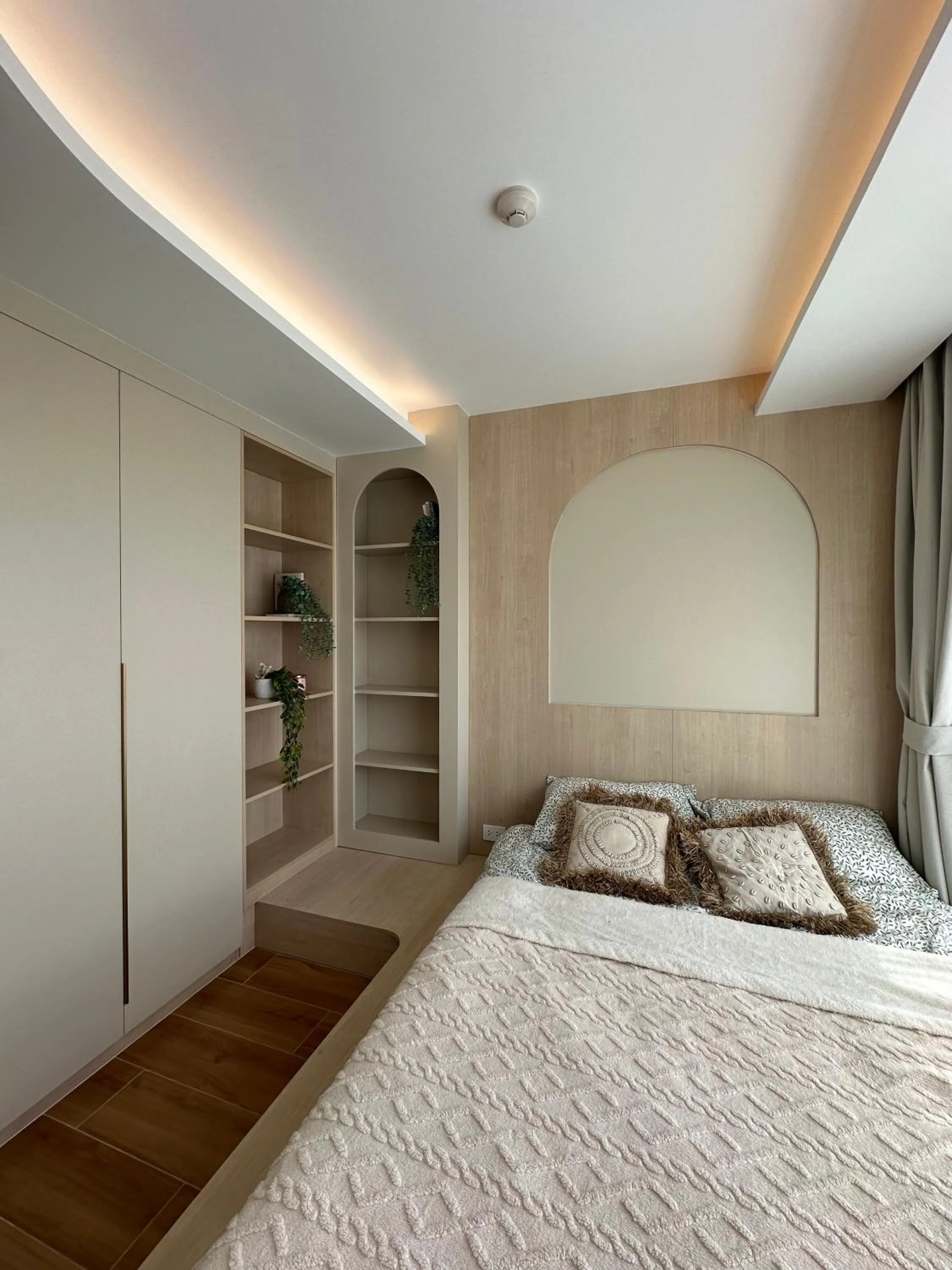 Bed in Fantasea Condo Kamala