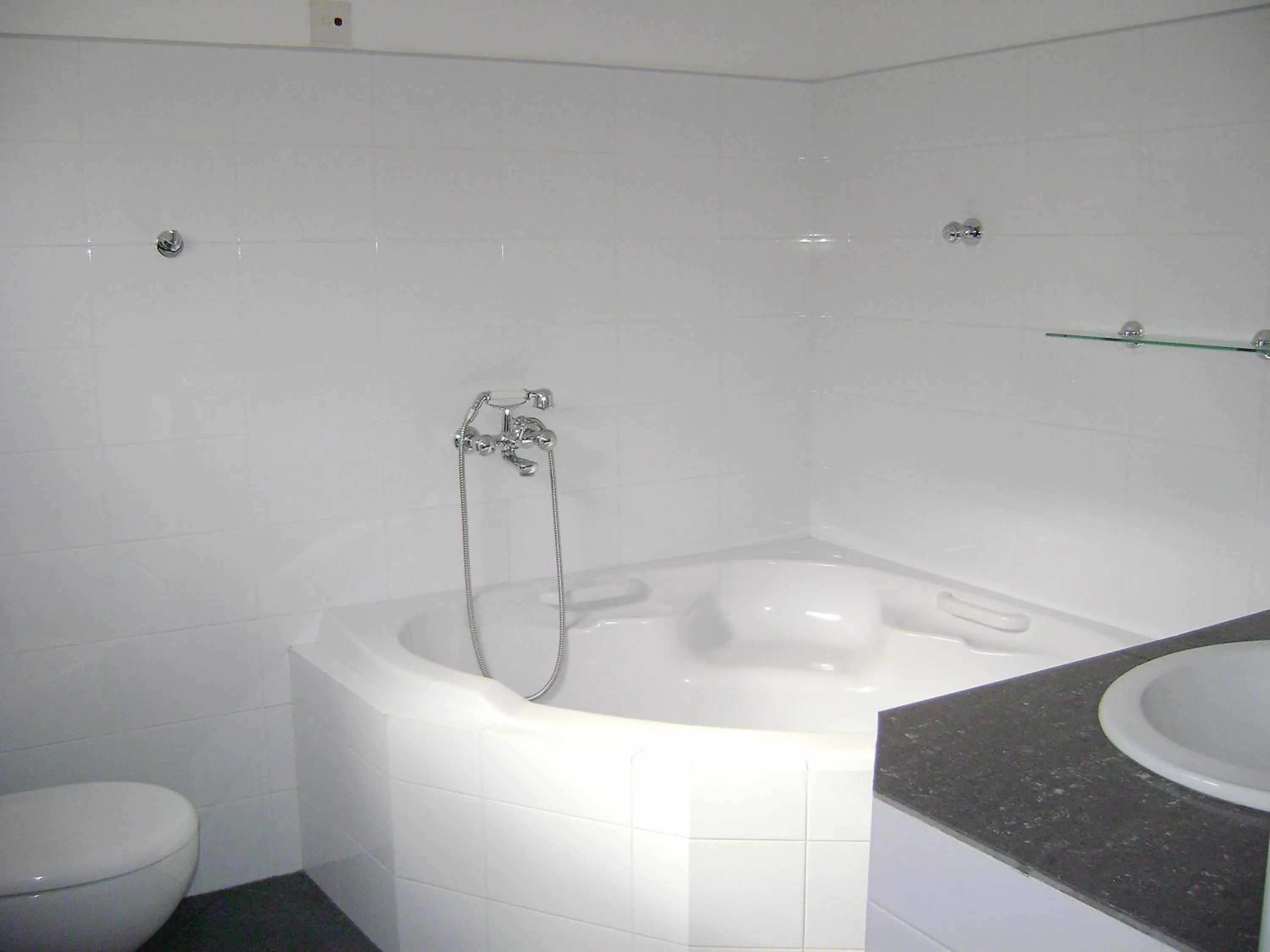 Bathroom in Surf Lanka Hotel