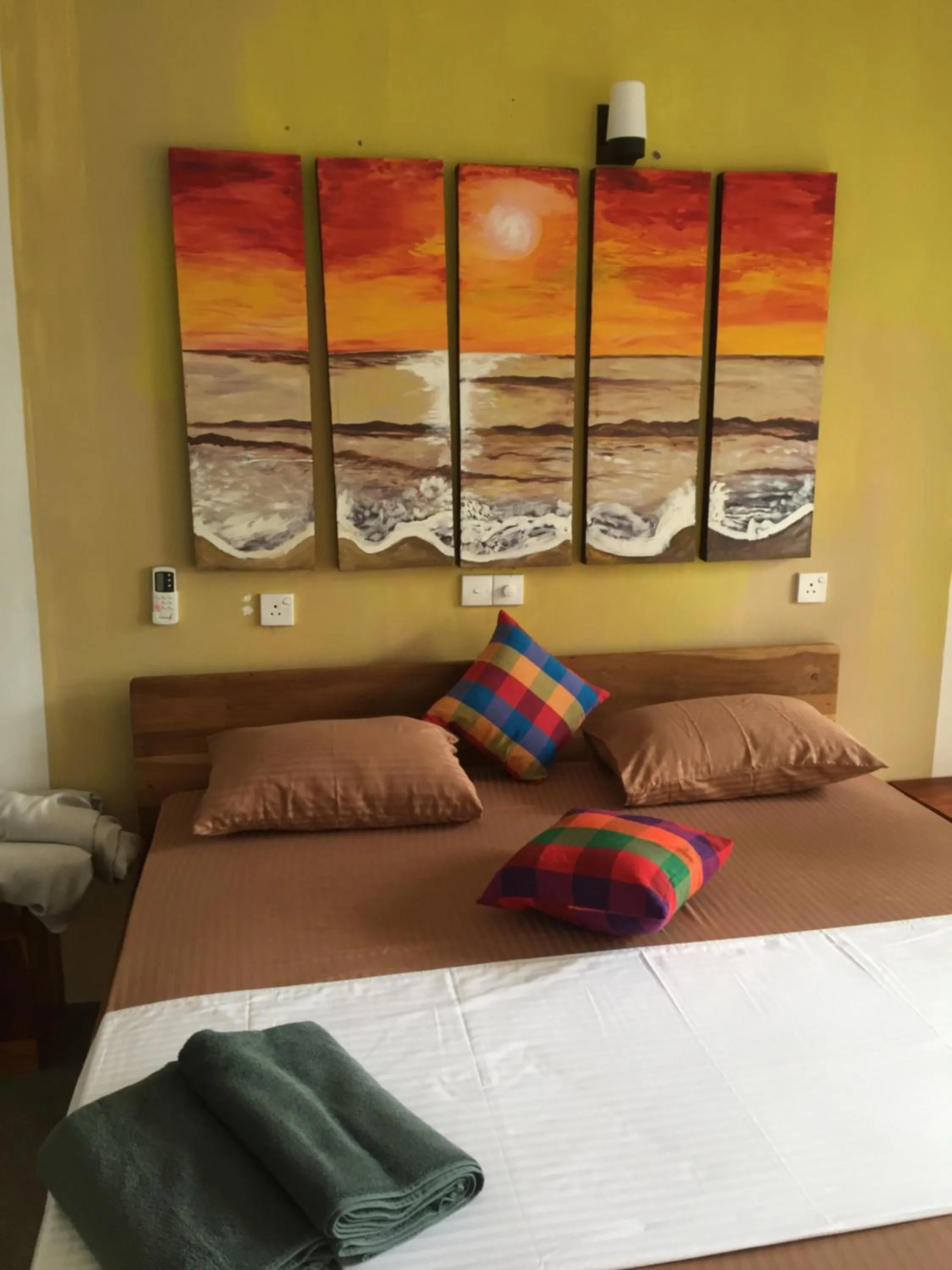 bunk bed, Bed in Surf Lanka Hotel