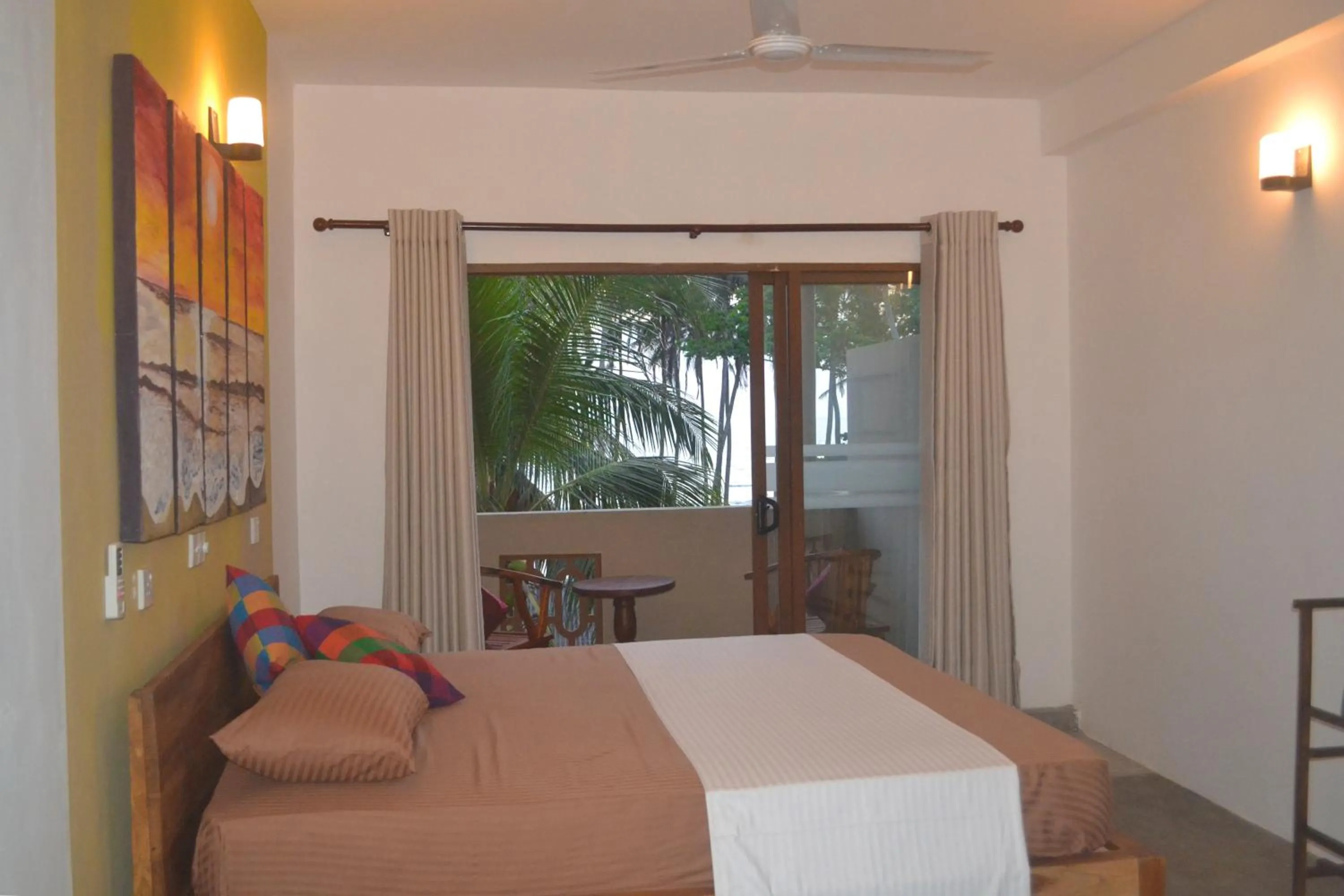 Property building, Bed in Surf Lanka Hotel