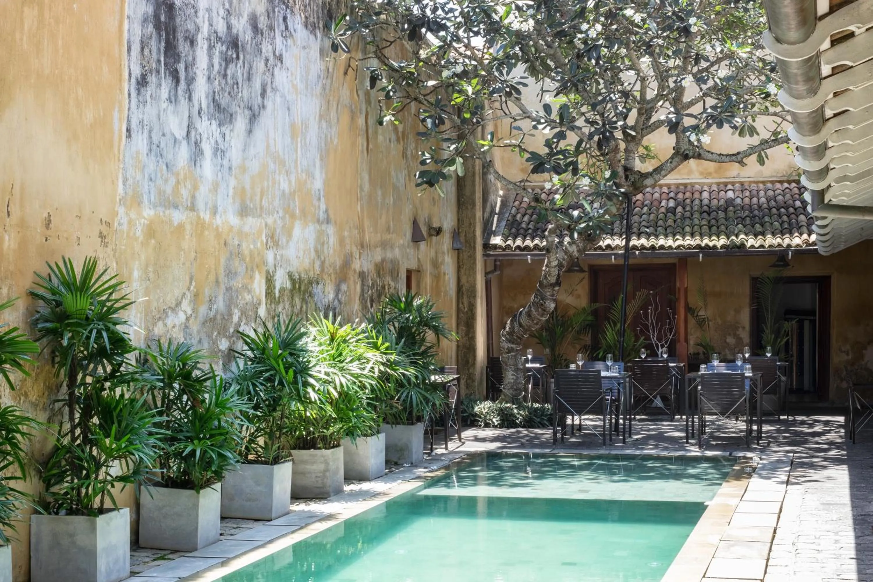 Swimming pool in The Fort Printers