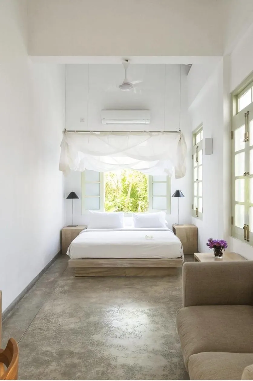 Shower, Bed in The Fort Printers