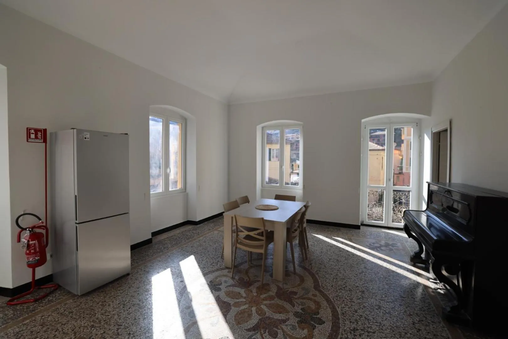 Living room in Hostel Bosmi Bed&Language Liguria