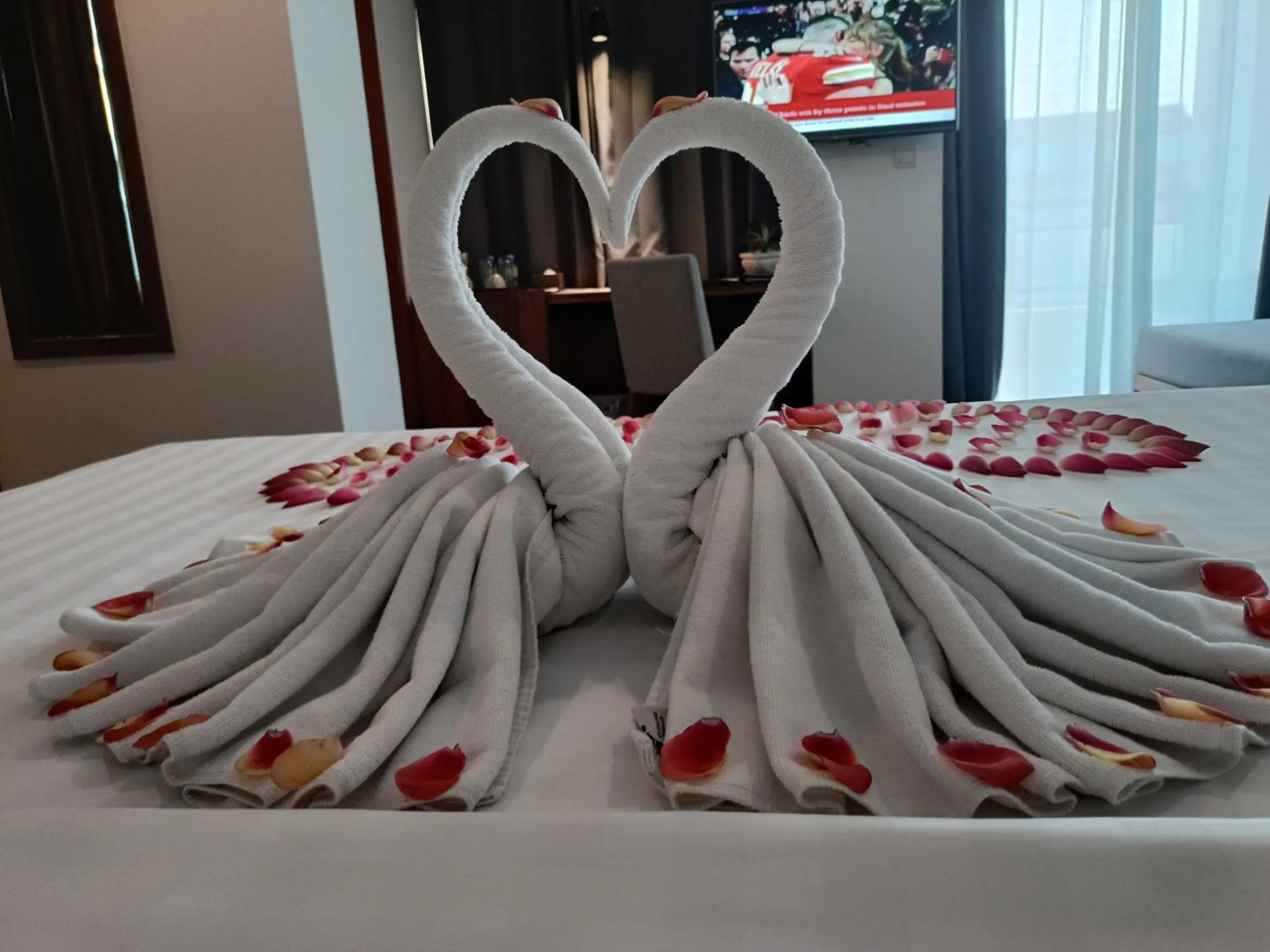 Decorative detail, Bed in Somadevi Residence