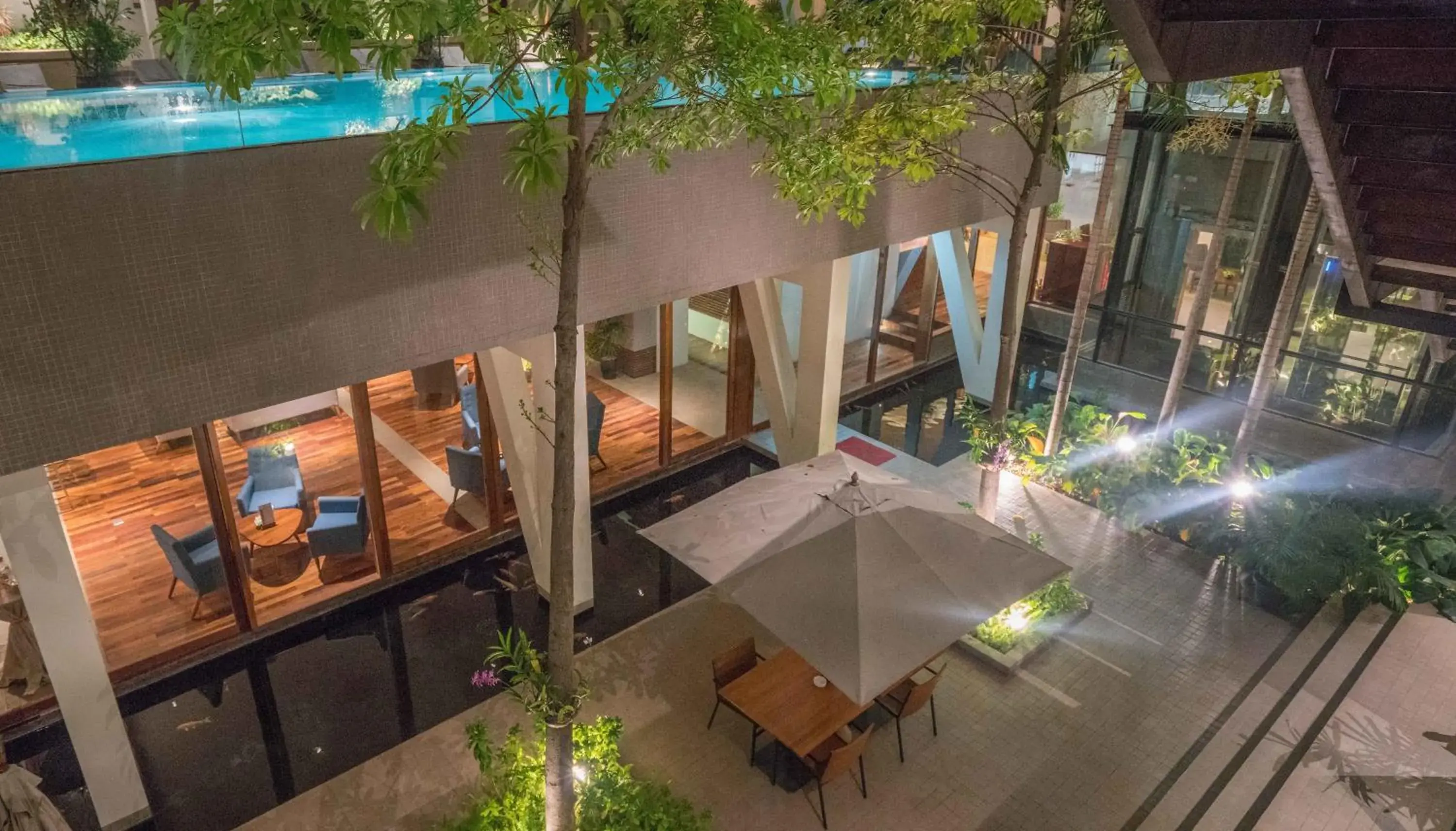 Inner courtyard view in Somadevi Residence Inner courtyard view in Somadevi Residence