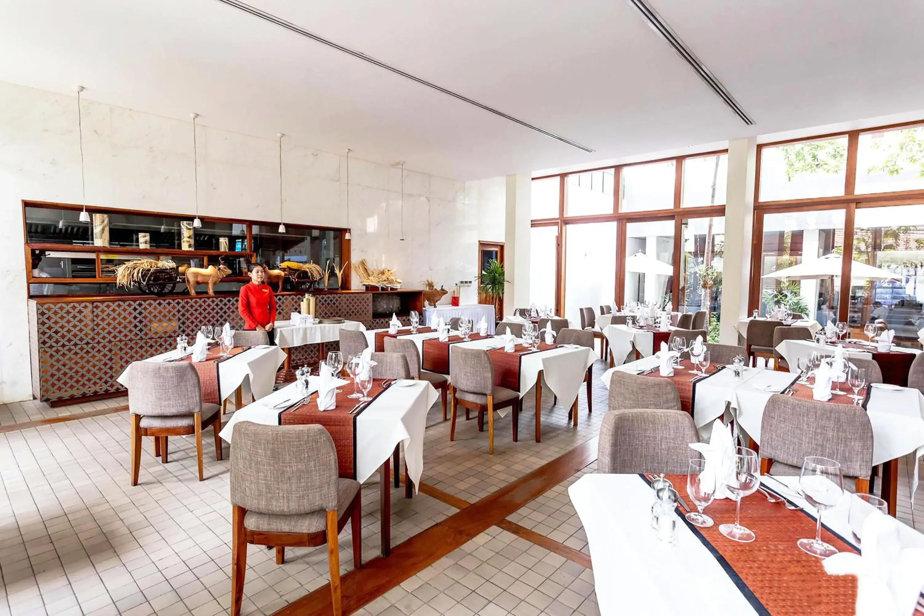 Restaurant/places to eat in Somadevi Residence Restaurant/places to eat in Somadevi Residence