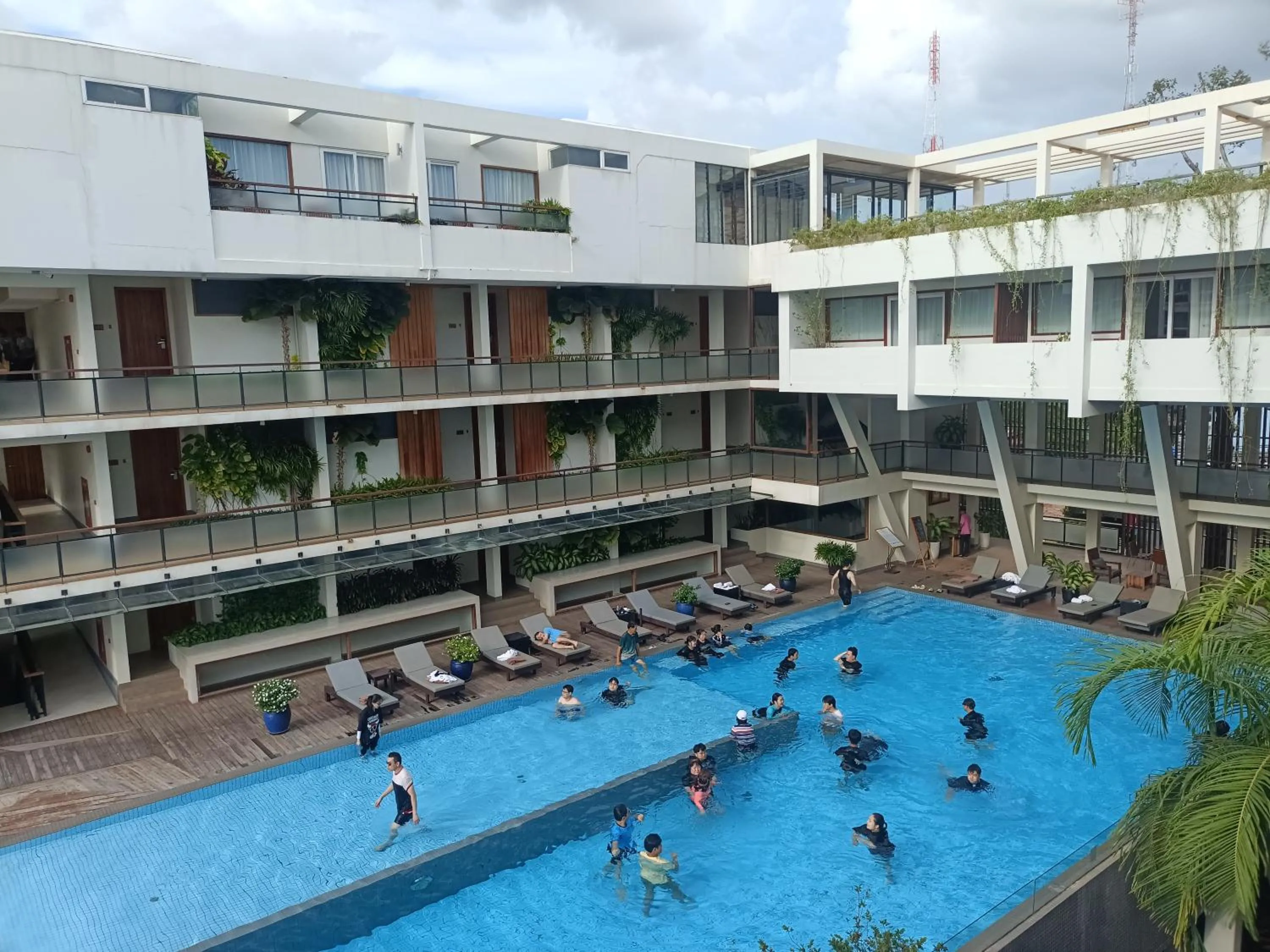 Swimming pool in Somadevi Residence