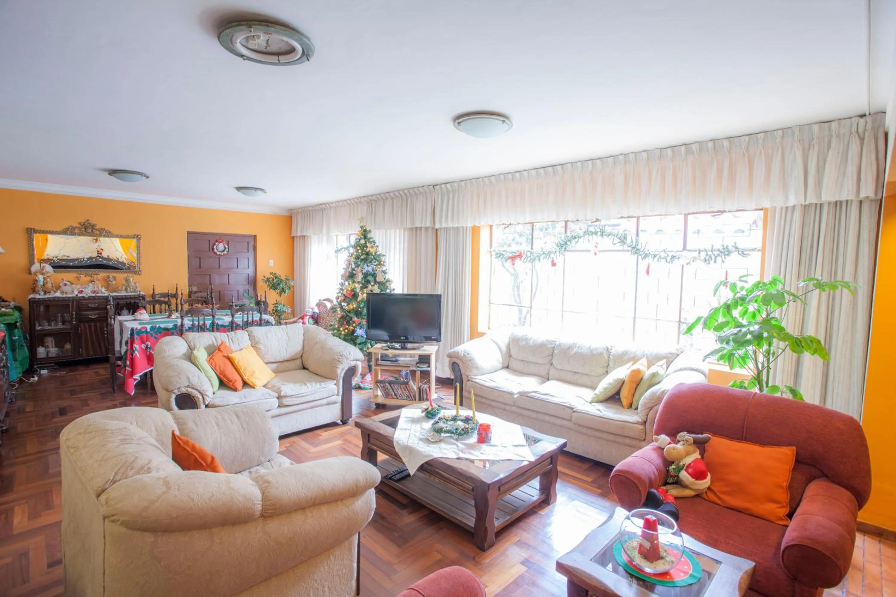 Communal lounge/ TV room in Alojamiento Soledad